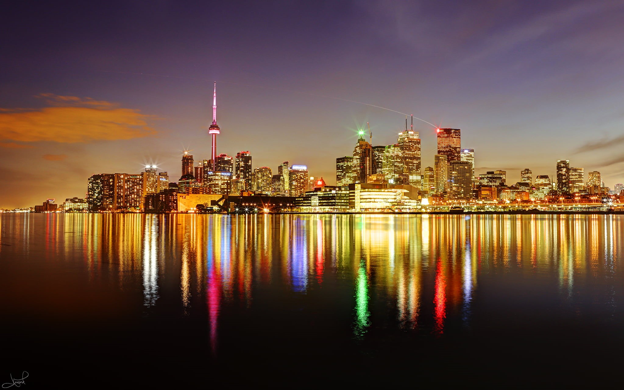 Polson Pier, night, Canada, reflection, f/1.4, 35mm, 1080P, dusk, waterfront, architecture, sunset, office Building, Toronto  Ontario, tower, cityscape, HD Wallpaper