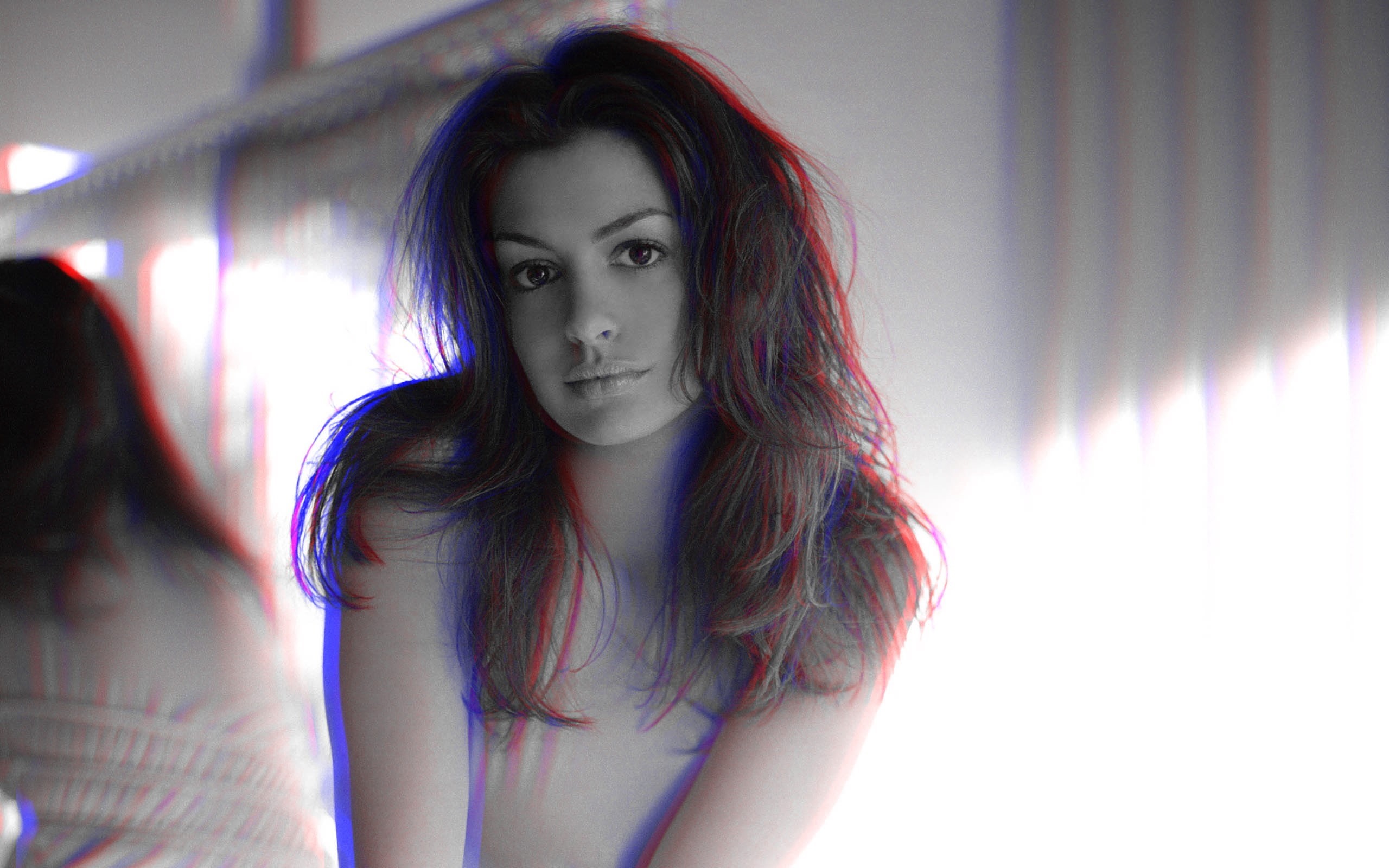 contemplation, front view, looking at camera, anaglyph 3D, lifestyles, beautiful woman, hairstyle, teenager, Anne Hathaway, 2K, women, adult, young women, HD Wallpaper