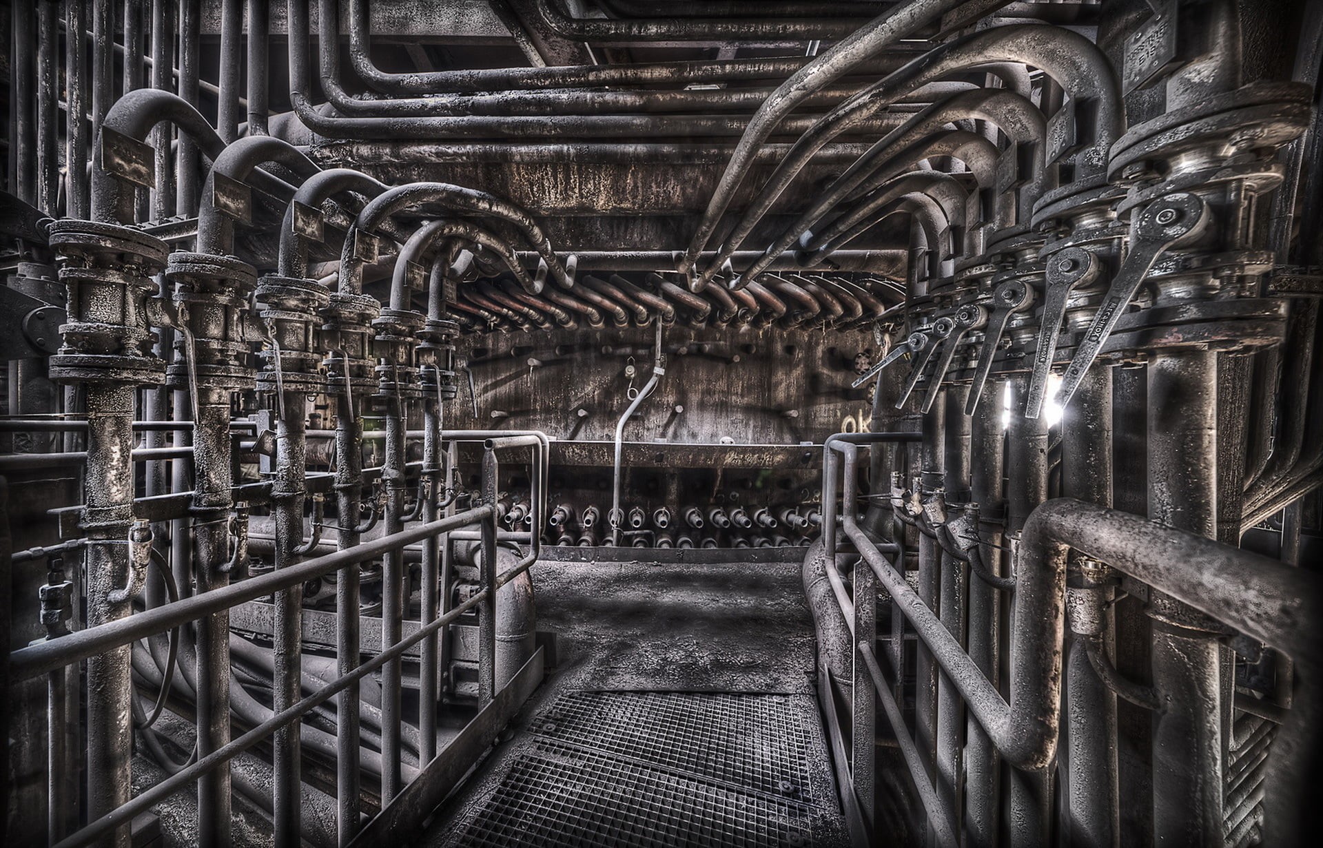 metal industry, arrangement, empty, architecture, no people, factories, built structure, 1080P, illuminated, pattern, equipment, pipe - tube, large group of objects, HD Wallpaper
