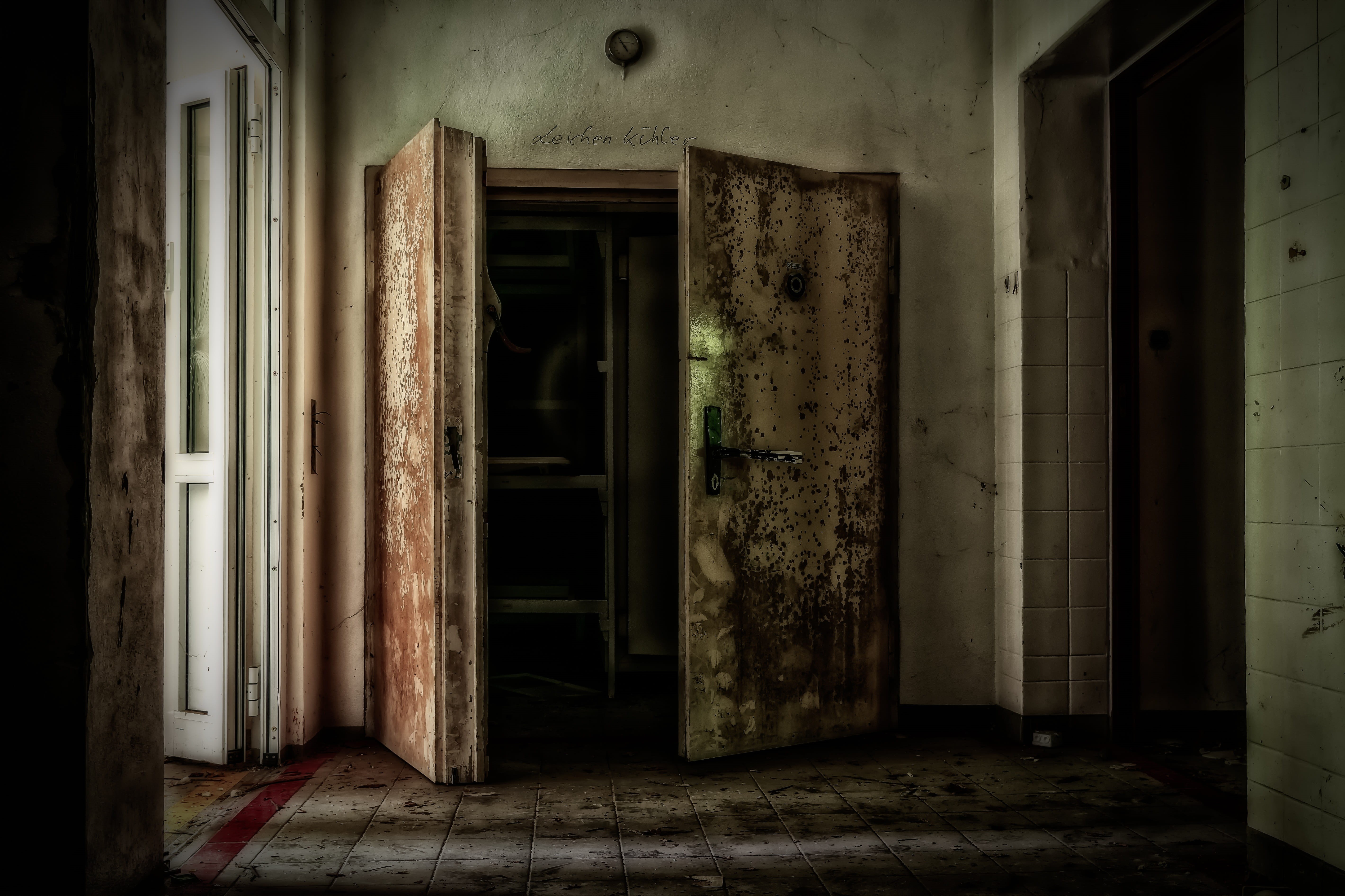 the morgue, lapsed, ruined, old building, lost places, cold room, atmosphere, death, door, white, cooling house, home, body cooling system, window, decay, HD Wallpaper