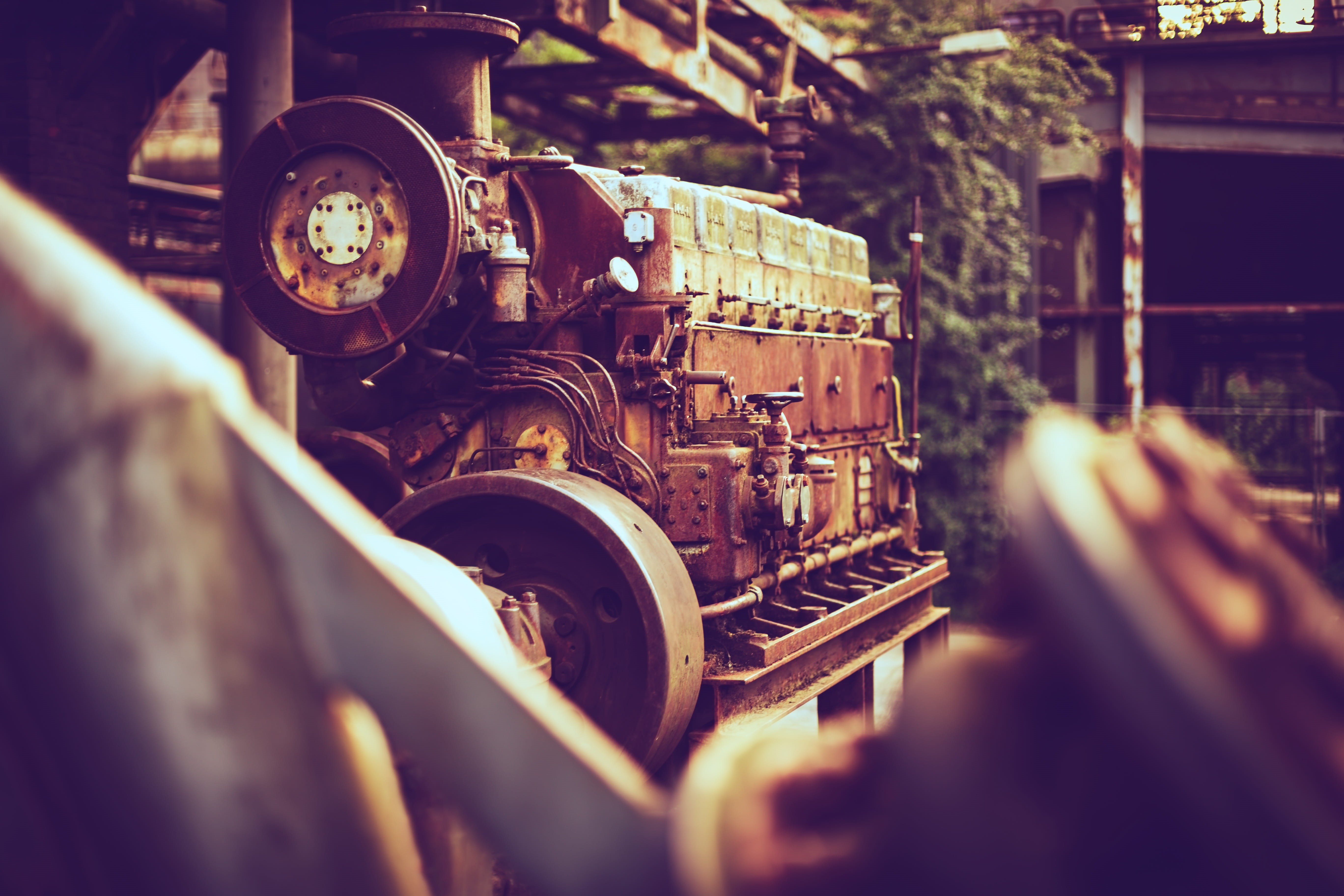 selective focus, photography themes, engineering, transportation, industry, antique, diesel, equipment, indoors, mode of transportation, photographer, machinery, HD Wallpaper