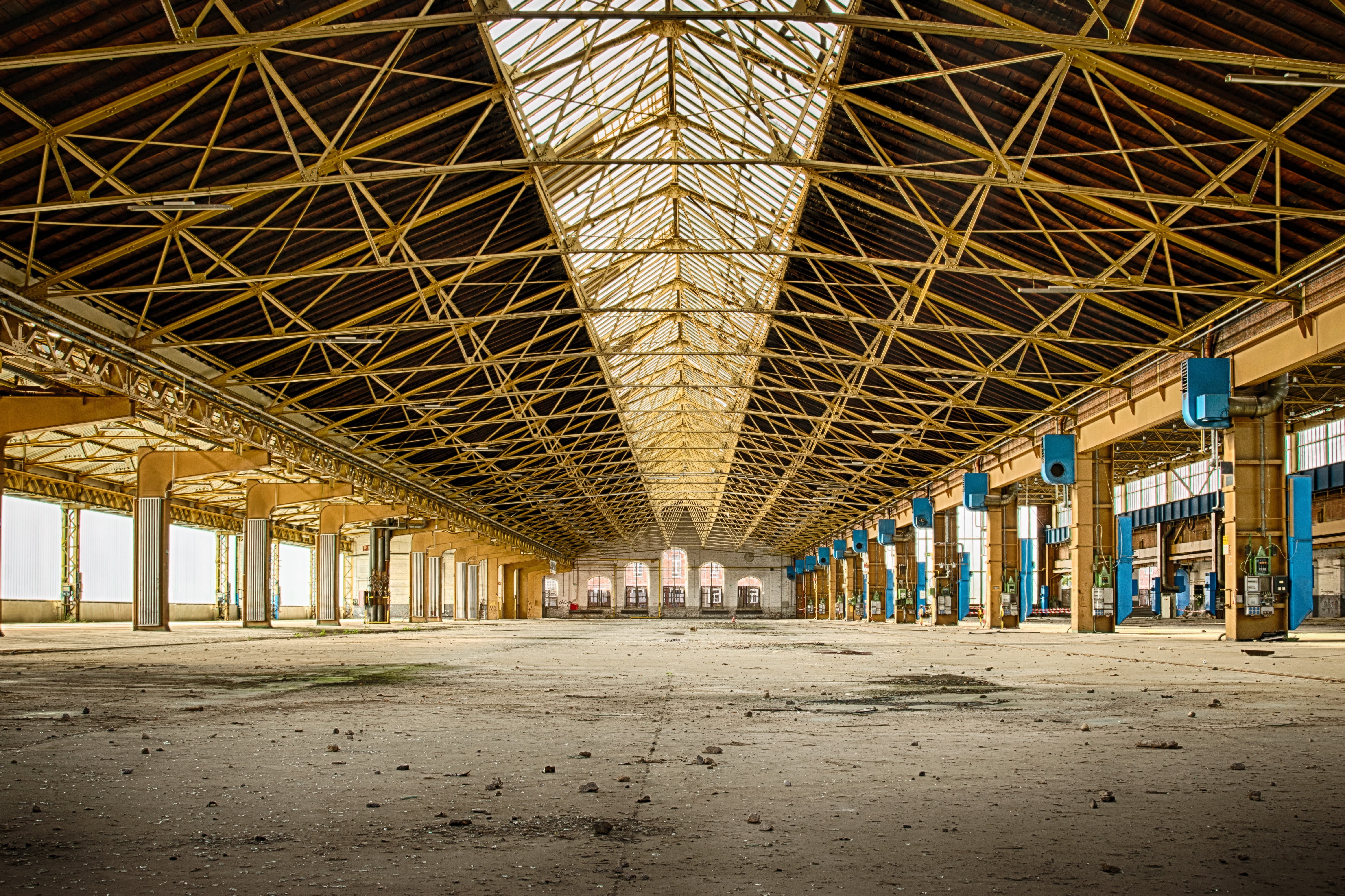 day, warehouse, business finance and industry, daytime, huge, ceiling, break up, domestic room, lapsed, metal, architecture, old, built structure, industrial building, HD Wallpaper