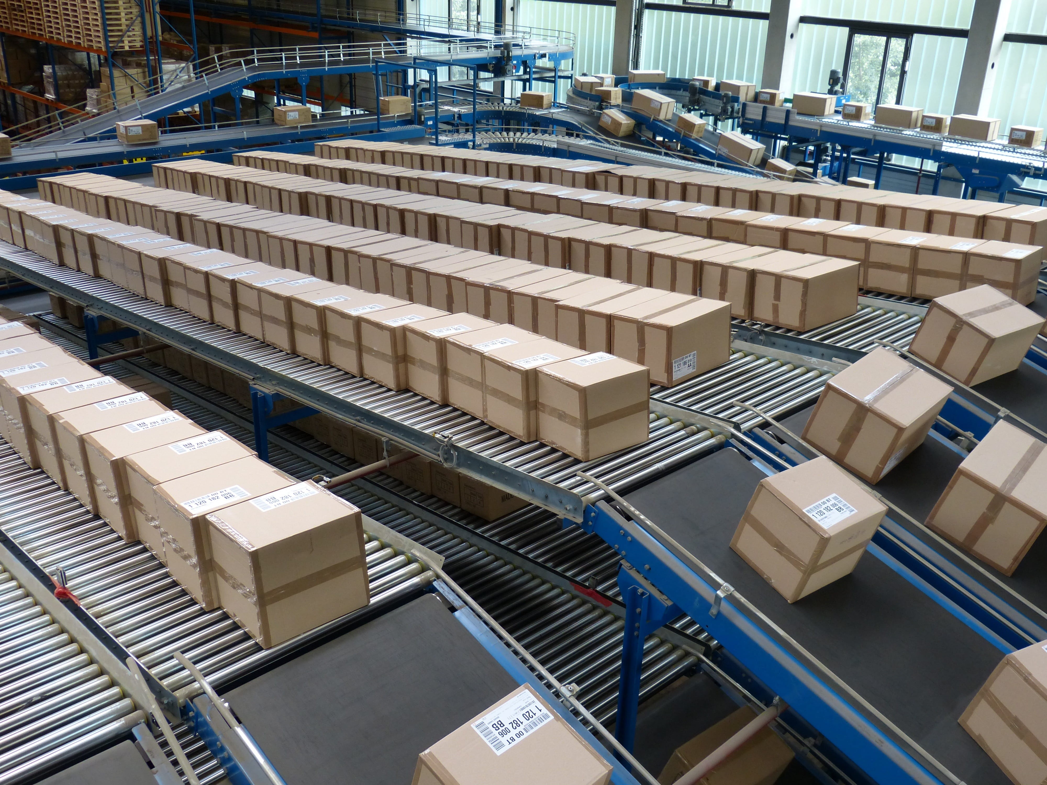 high angle view, high bay, along, building, transportation, cargo, conveyor, shelf, industry, retail, domestic room, transport of goods, stock, shipping, HD Wallpaper
