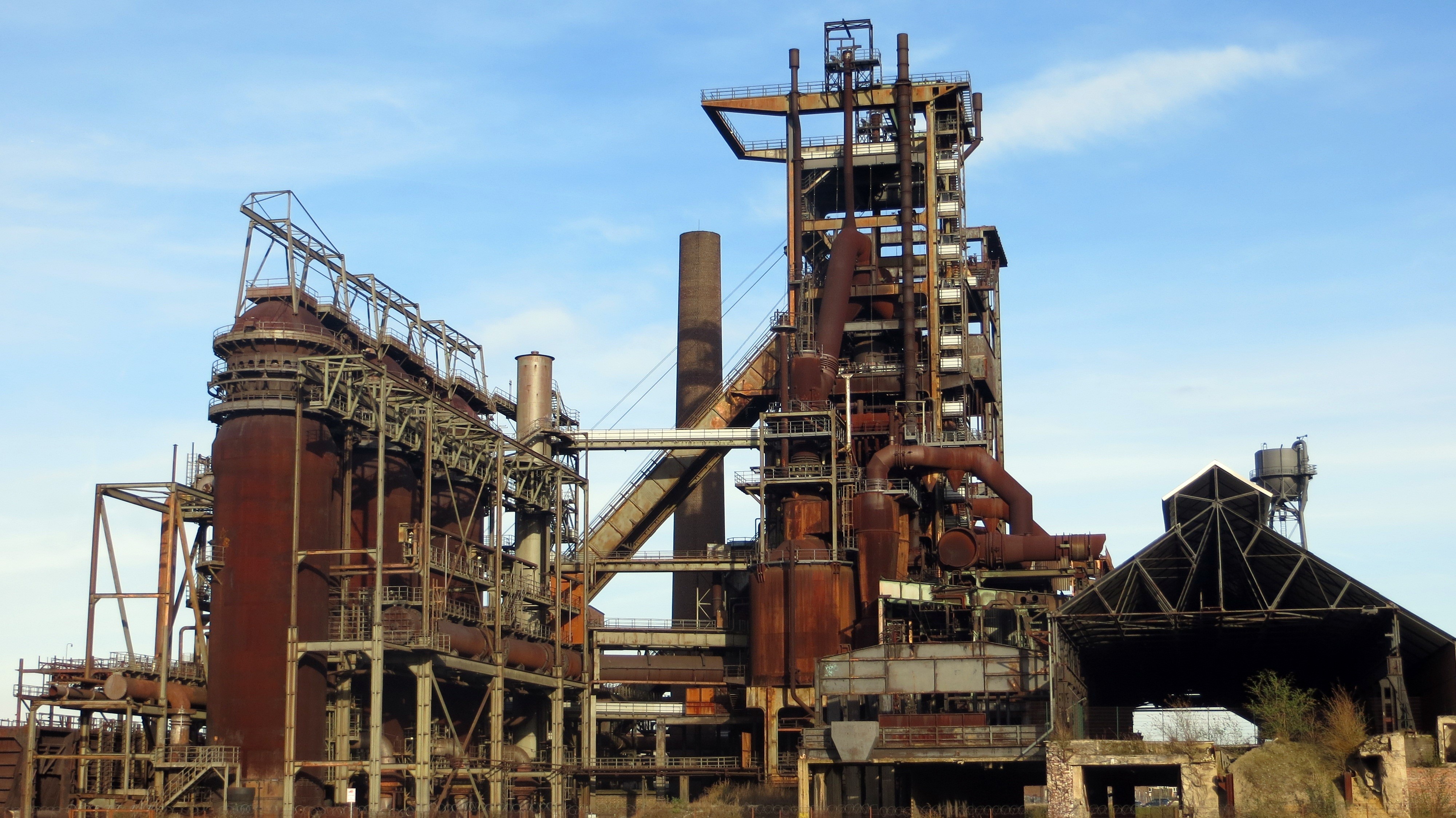 pipe - tube, machinery, oil industry, refinery, built structure, 4K, industrial heritage, industrial plant, steel, no people, black, industry, building exterior, HD Wallpaper