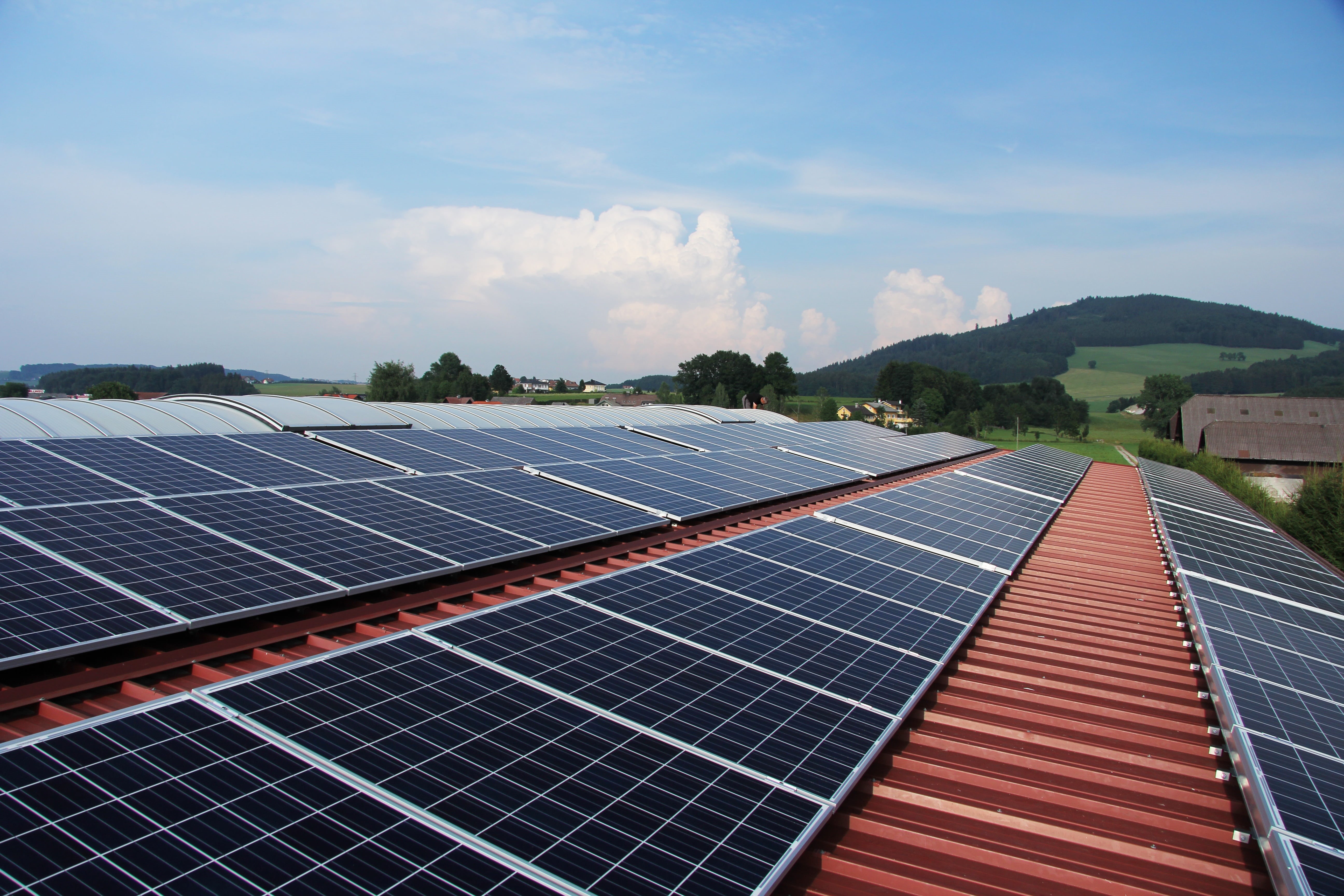 sky, 5K, fuel and Power Generation, nature, innovation, sun, recycling, solar panels, cloud - sky, economy, roof, black, energy, technology, environment, HD Wallpaper