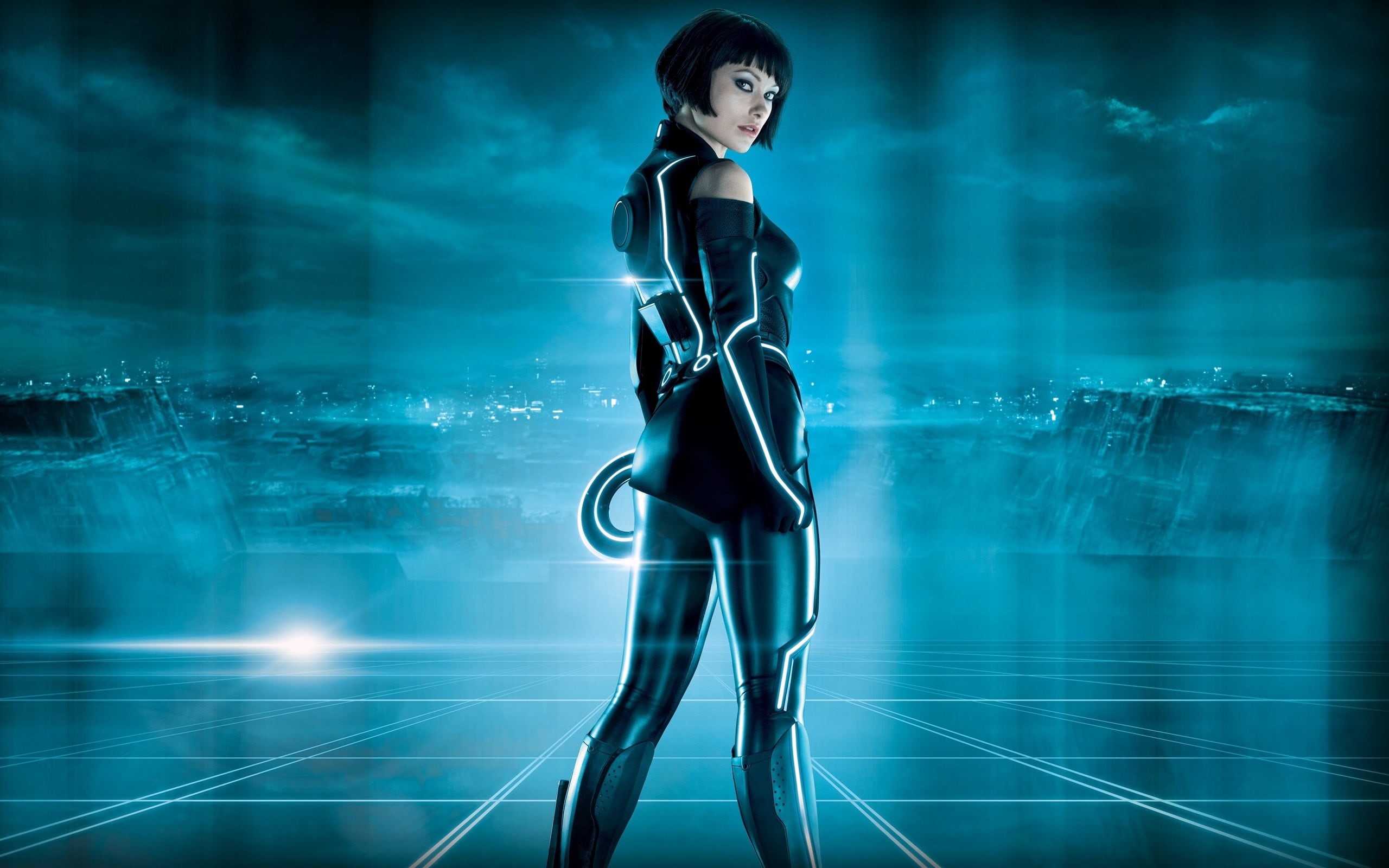 Olivia Wilde, olivia, studio shot, 2K, glowing, blue, hairstyle, full length, Quorra, movies, three quarter length, reflection, clothing, technology, Tron: Legacy, HD Wallpaper