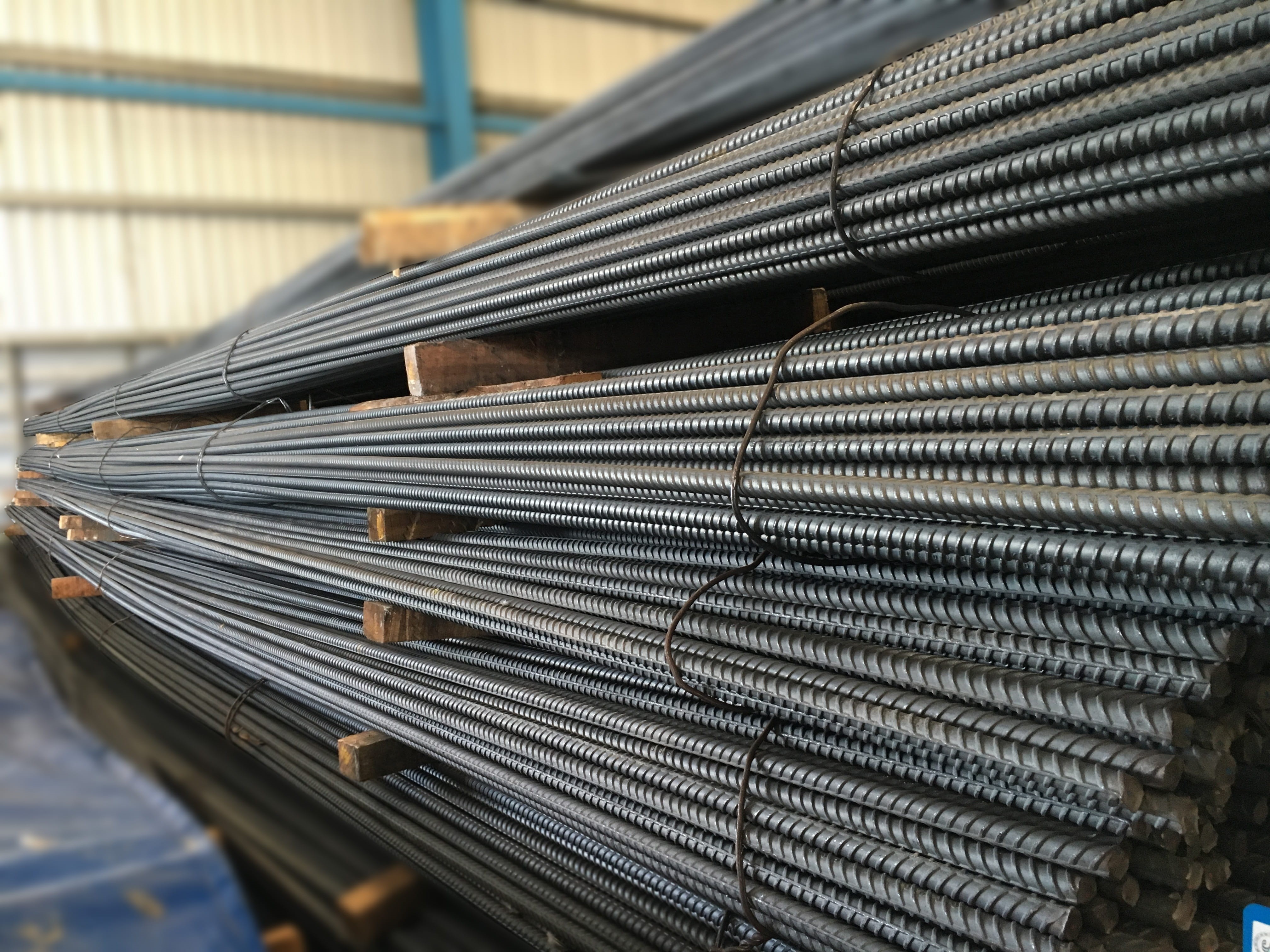 close-up, bars, gray, high angle view, selective focus, focus on foreground, large group of objects, equipment, metal, no people, in a row, technology, HD Wallpaper