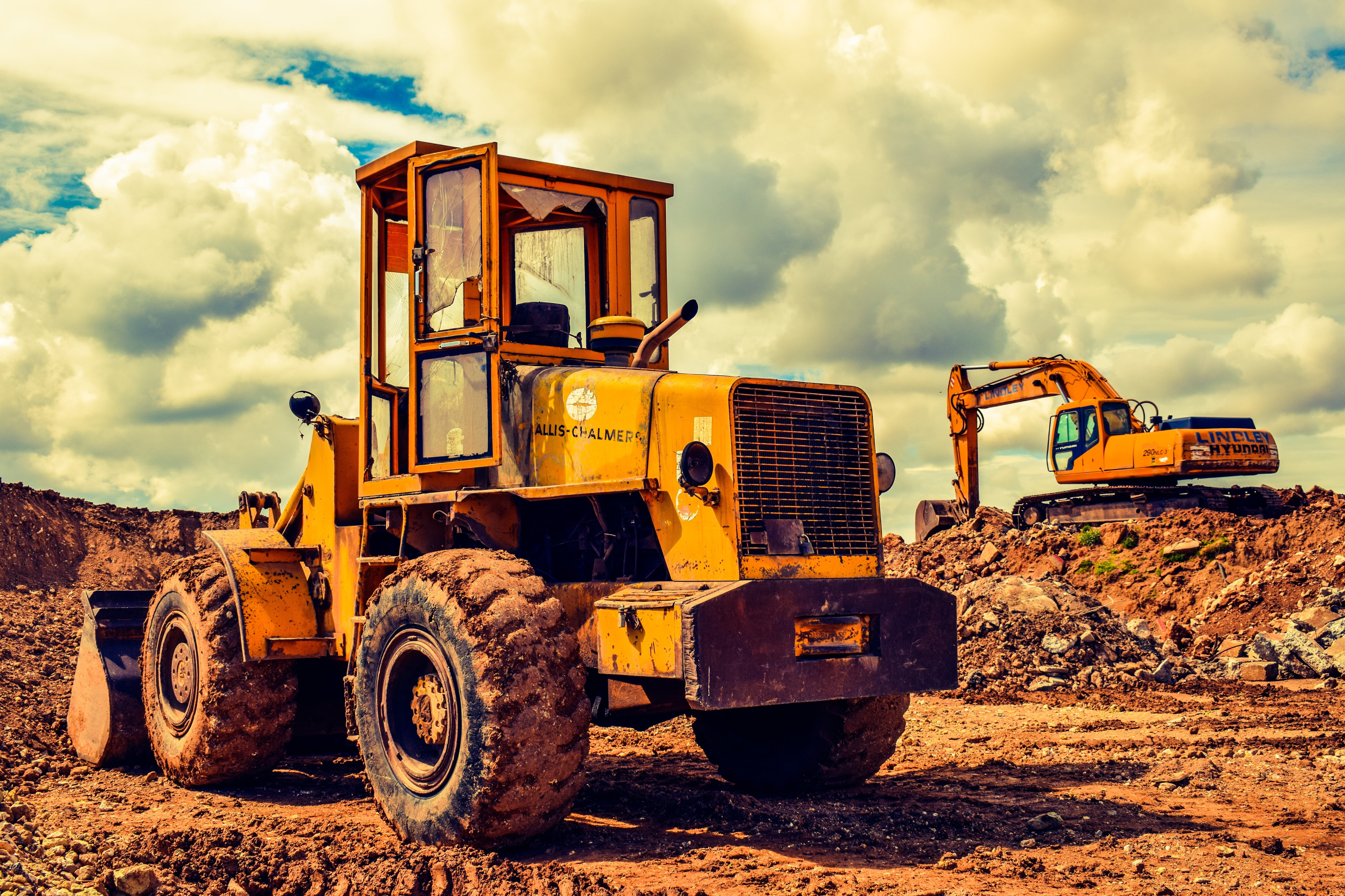 construction machinery, motor vehicle, land vehicle, road construction, heavy machine, earth mover, outdoors, construction vehicle, 5K, photography, road, HD Wallpaper