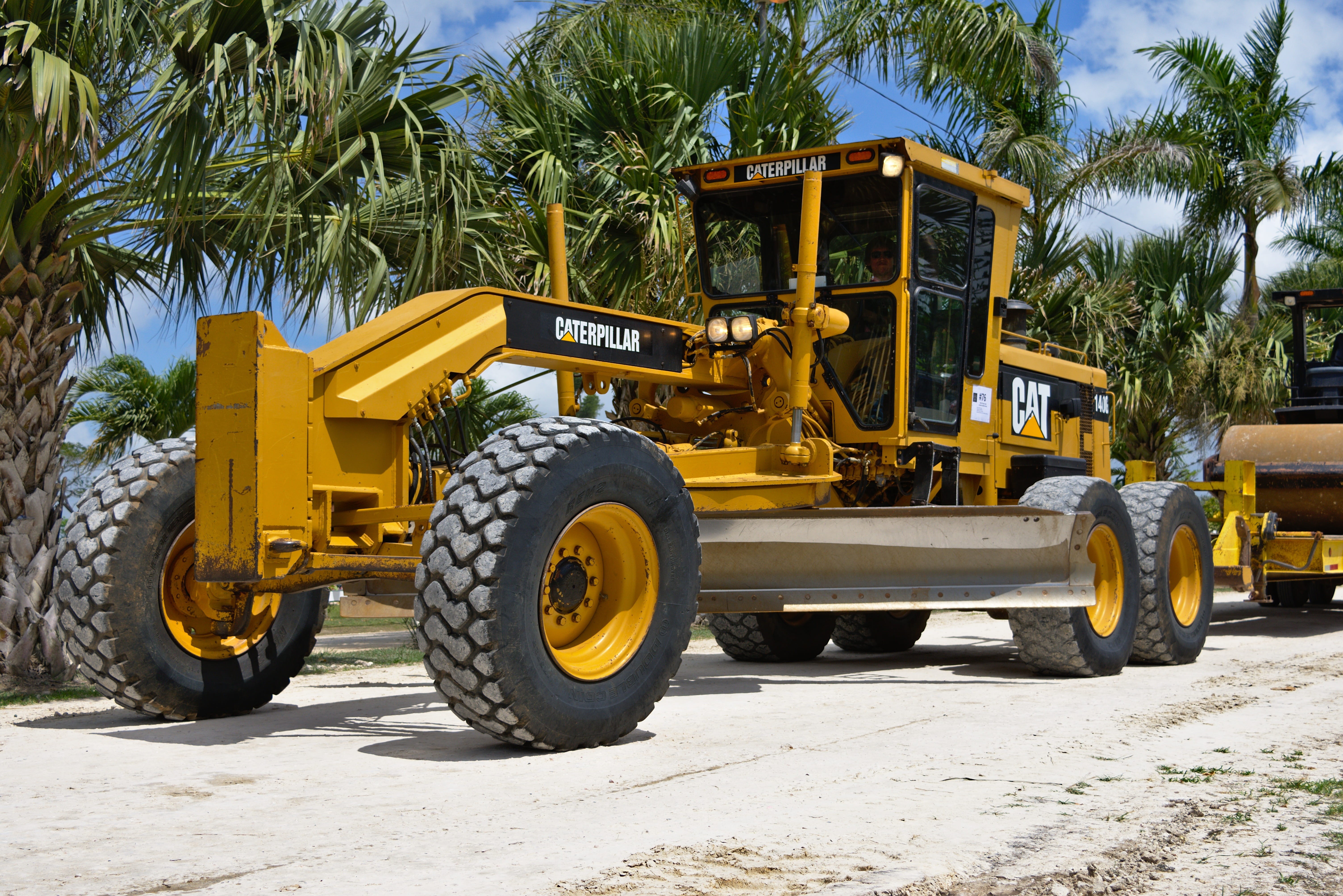transportation system, road equipment, earth mover, construction machinery, yellow, machine, grader, industrial, technology, transportation, development, HD Wallpaper