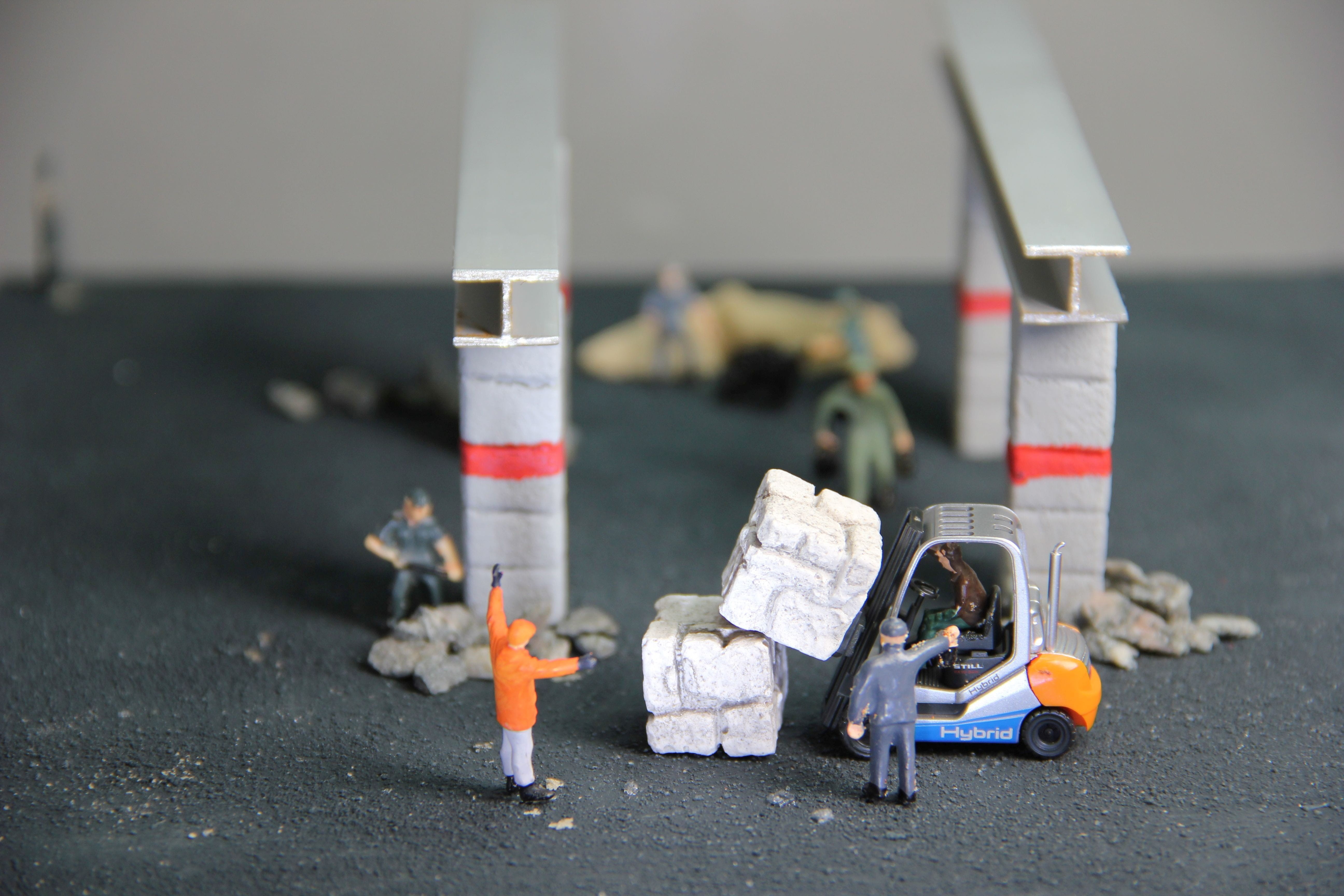 miniature figures, humorous, forklift, industry, 5K, h0, protective clothing, tool, piles, maurer, street, toy, mite, security, craftsmen, model construction figure, HD Wallpaper