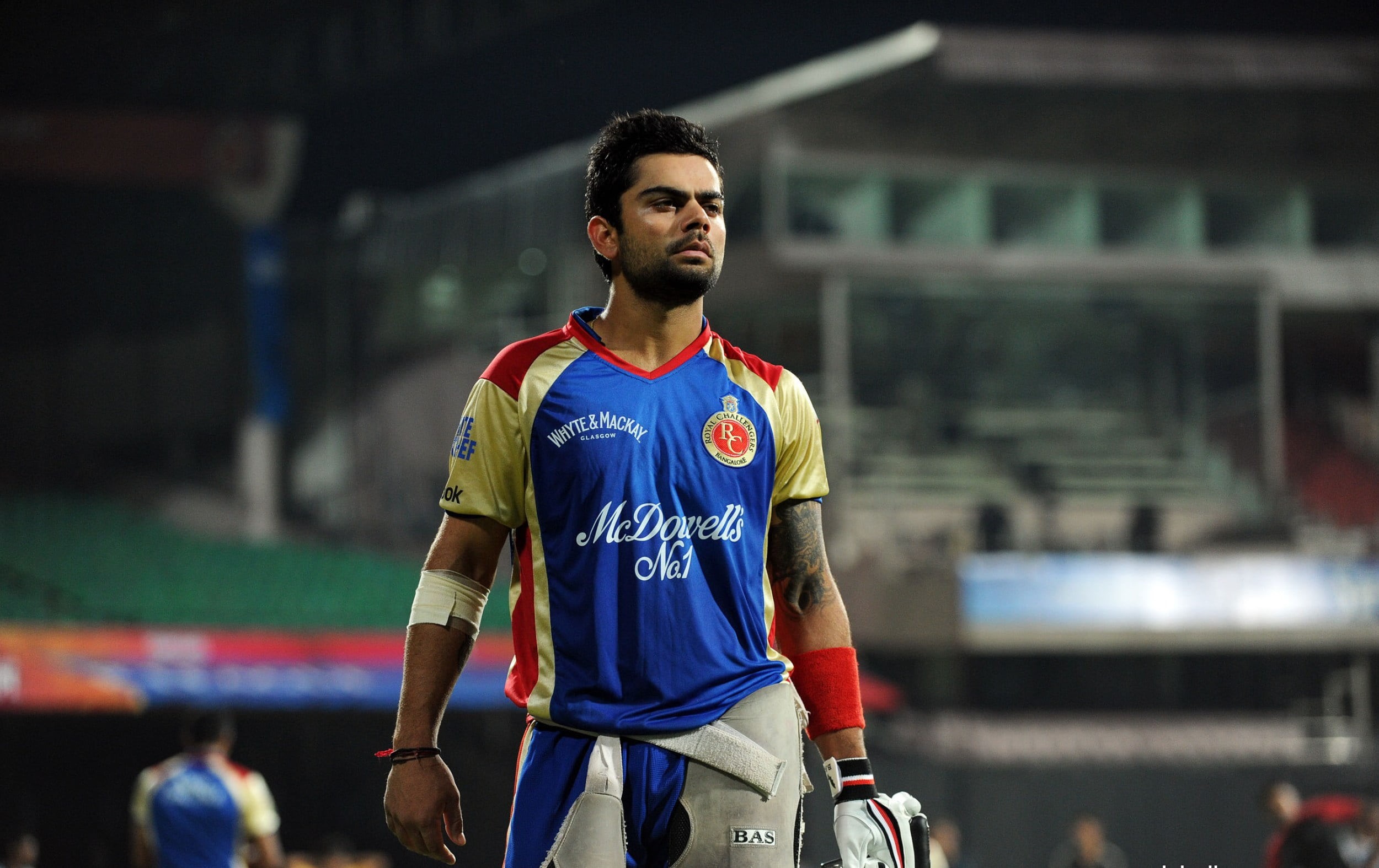 1080P, stadium, athlete, people, waist up, Cricket, kohli, men, clothing, focus on foreground, incidental people, front view, s, competition, standing, HD Wallpaper
