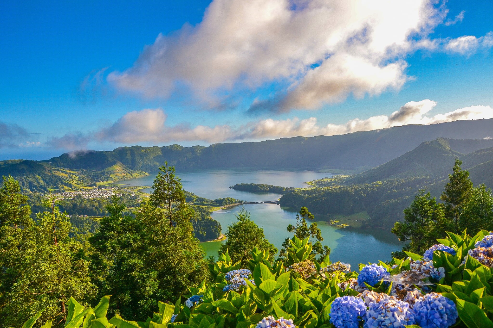 non-urban scene, river, tranquility, sky, scenics - nature, crater, the Lagoa das Sete cidades, stratovolcano, environment, outdoors, tranquil scene, clouds, HD Wallpaper