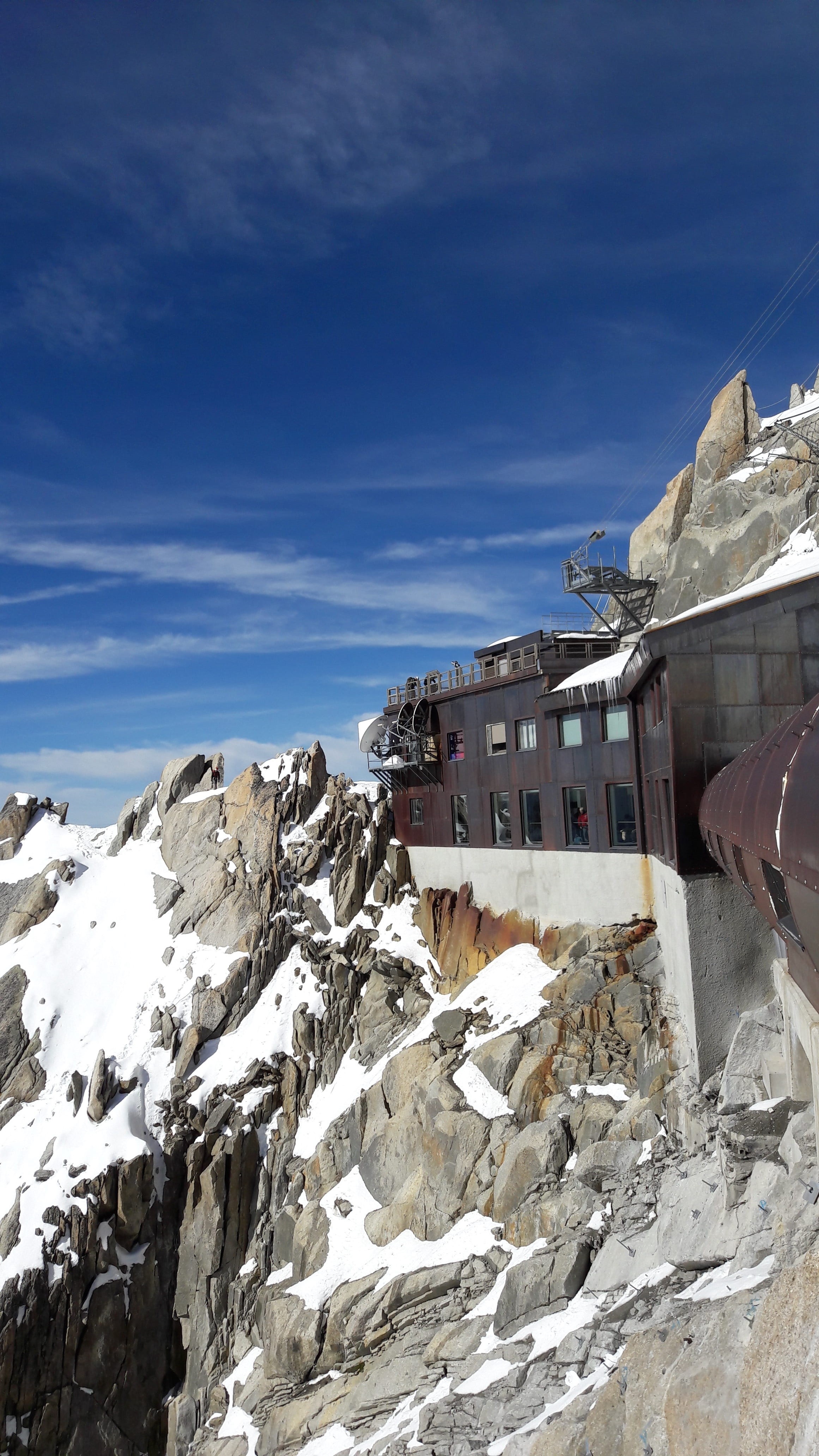 scenics - nature, no people, nature, white color, beauty in nature, snow, 4K, mountain, building, tranquility, mountain range, outdoors, aiguille du midi, Phone HD Wallpaper