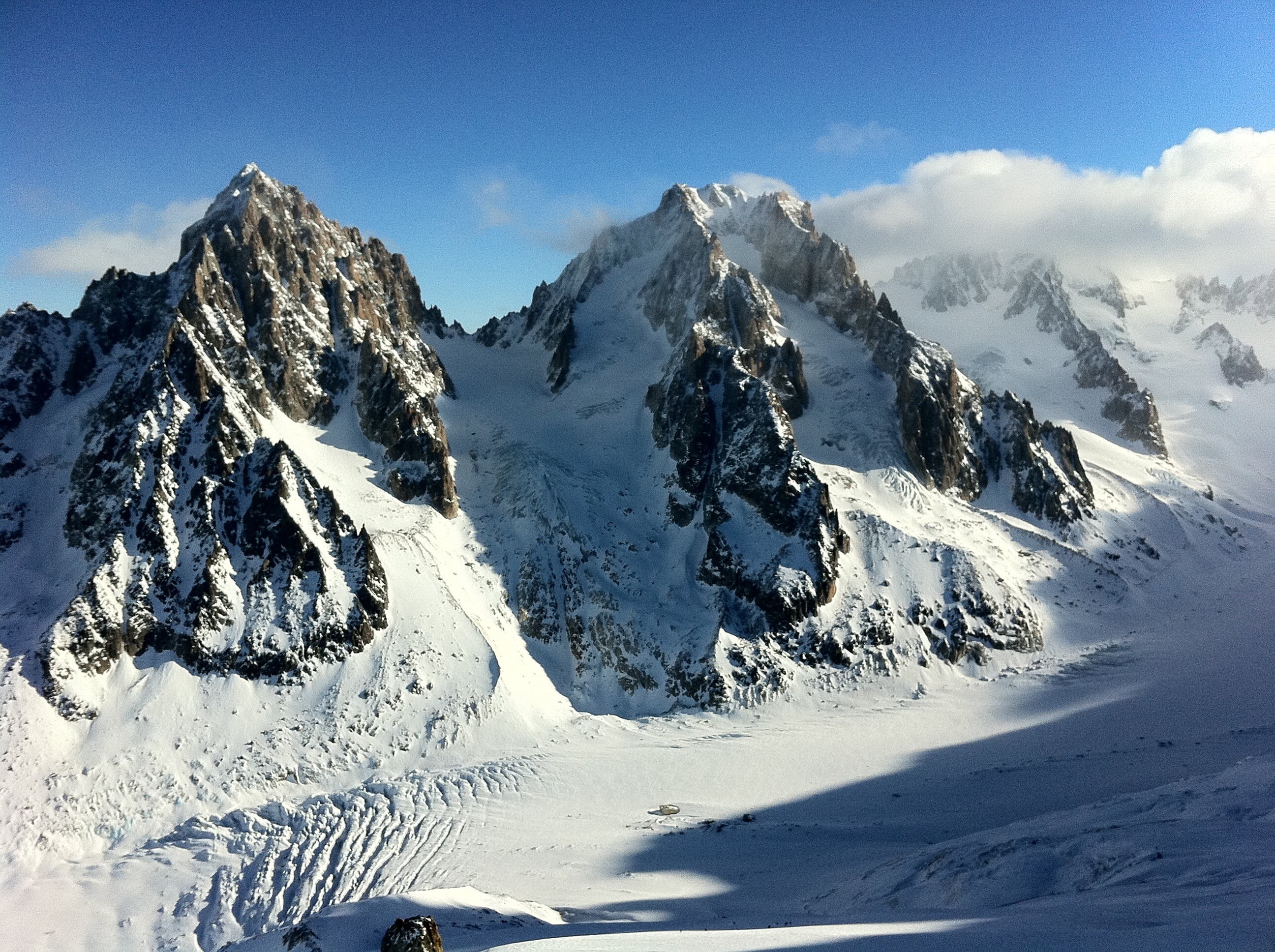 outdoors, mont, landscape, sport, pistes, com, ice, european Alps, europe, 2K, Snowboarding, daytime, blanc, nature, clouds, switzerland, snow, blue, Chamonix  france, HD Wallpaper
