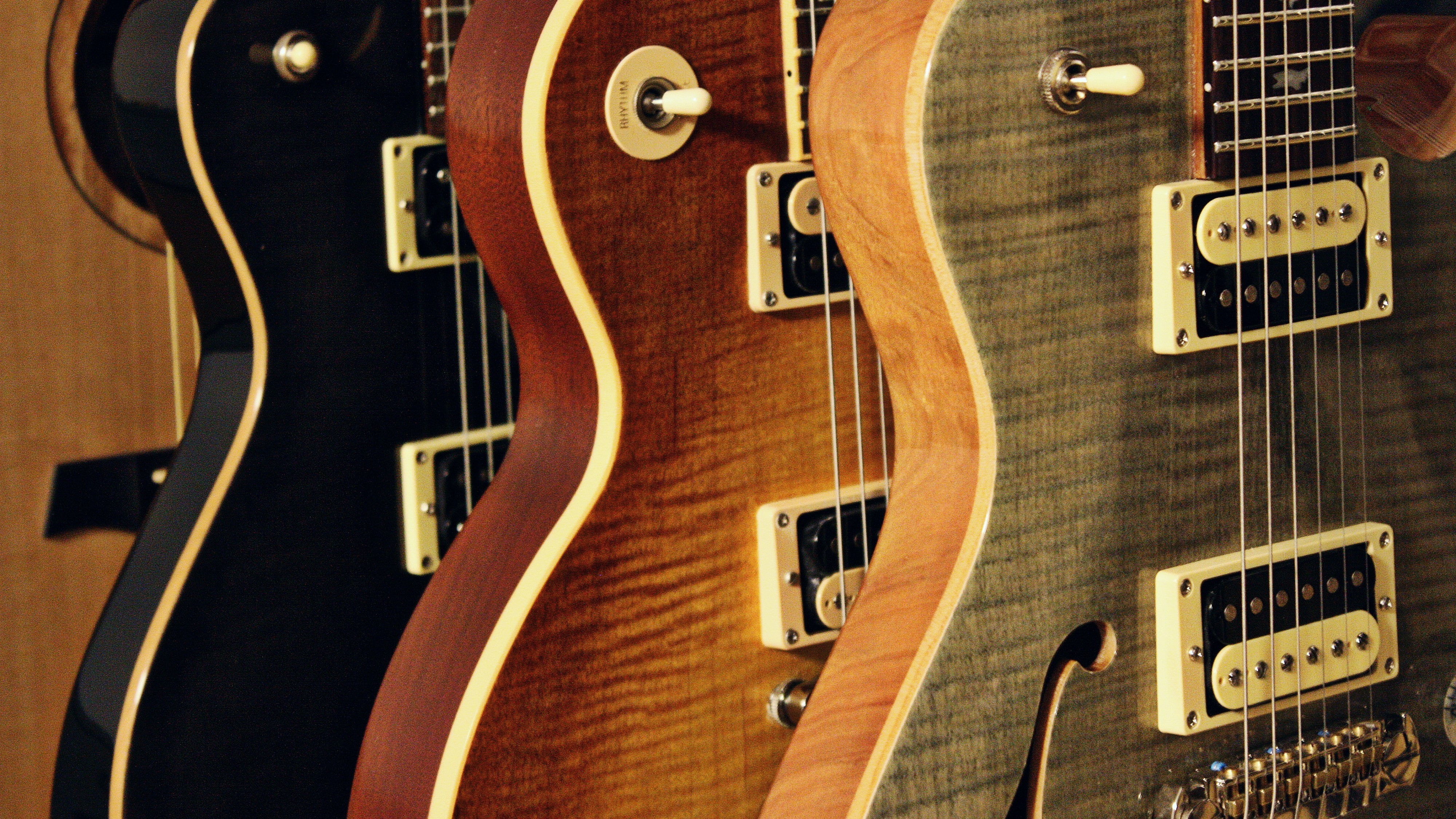 technology, indoors, wood - material, string, still life, music, number, acoustic guitar, musical instrument string, arts culture and entertainment, guitar, HD Wallpaper