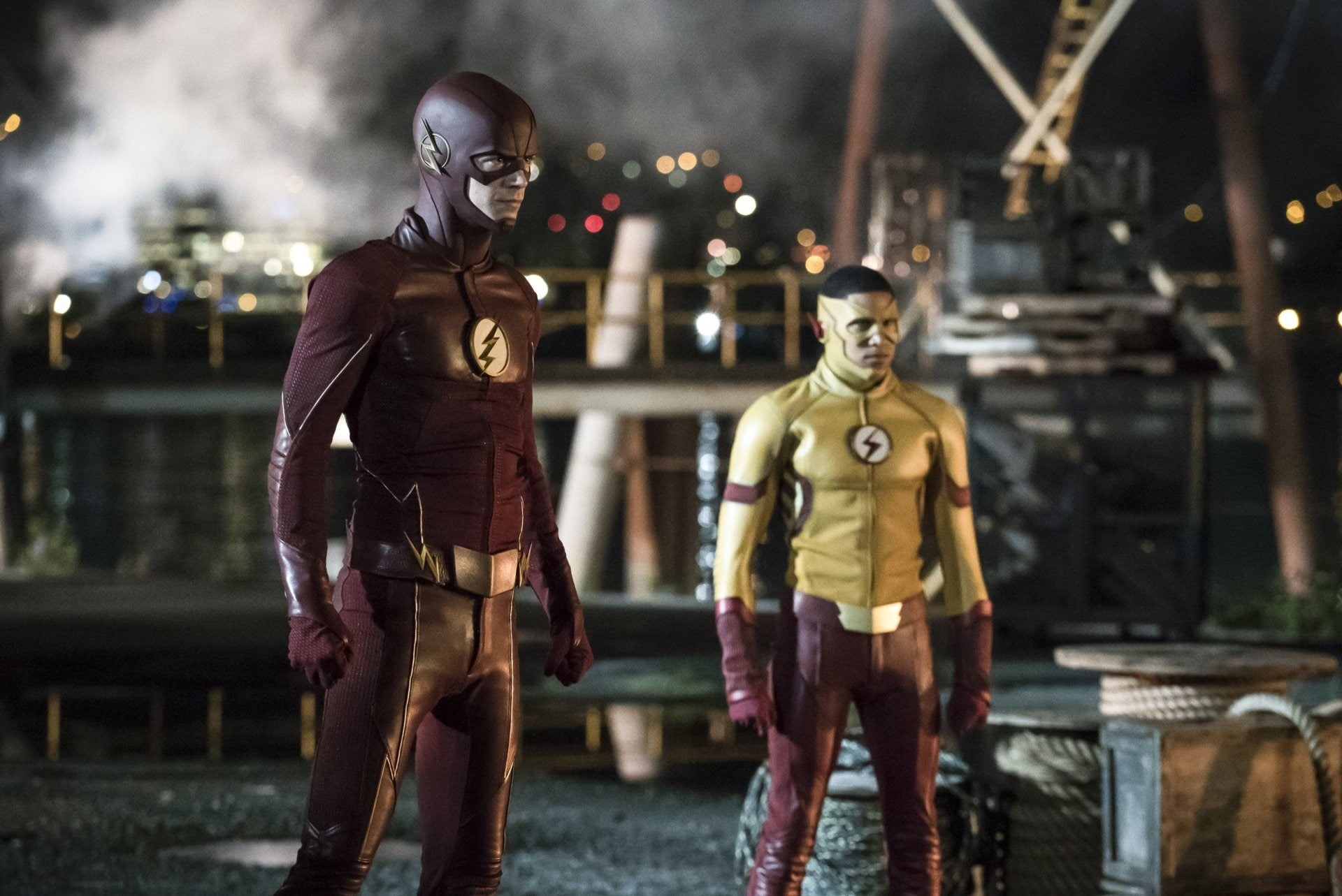 three quarter length, effort, water, front view, 1080P, people, mid adult, mid adult men, Kid Flash, Grant Gustin, competition, men, clothing, sport, night, HD Wallpaper