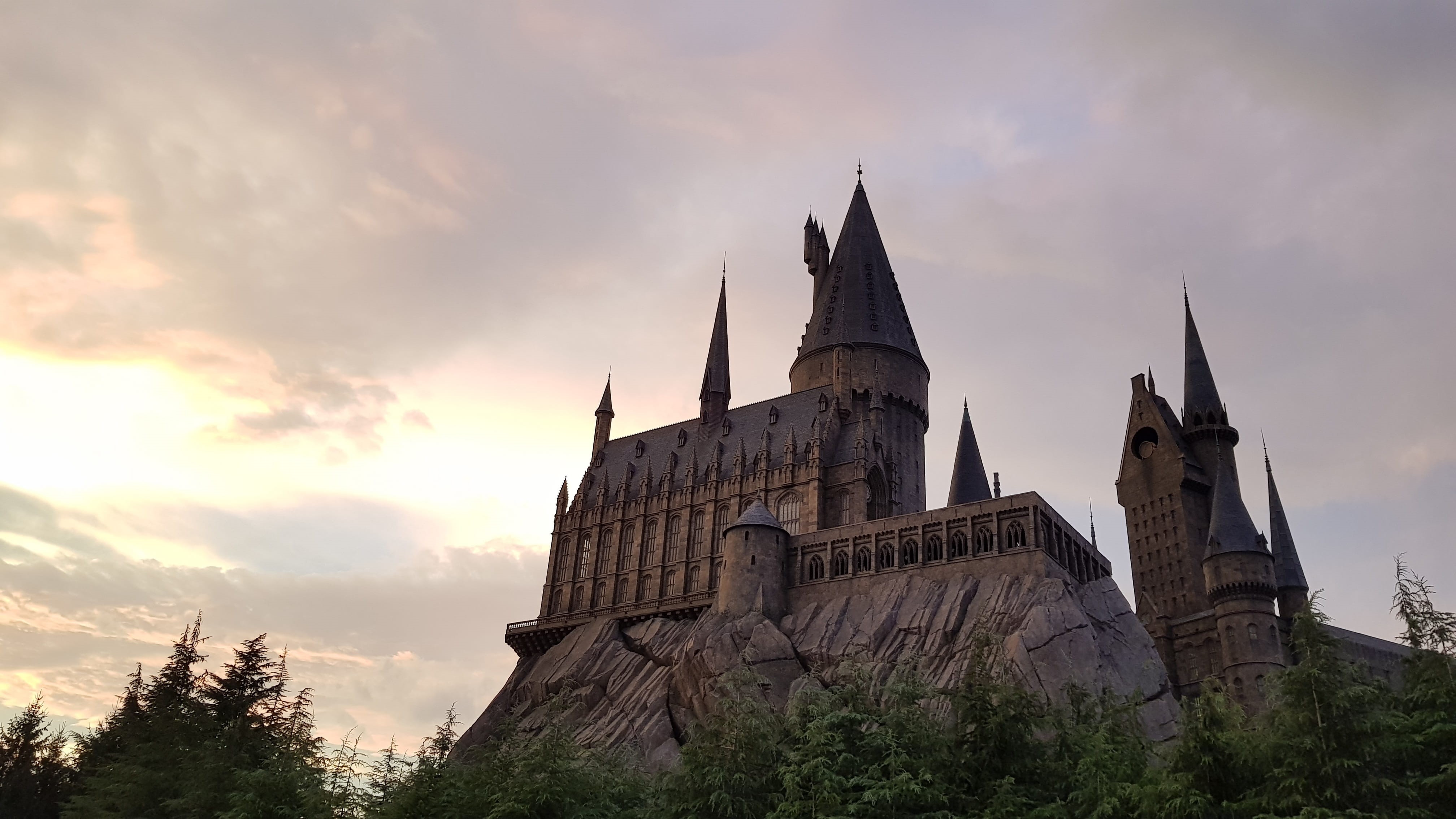 religion, building, gothic style, history, architecture, harry potter, low angle view, castle, cloud - sky, building exterior, the past, universal japan, HD Wallpaper