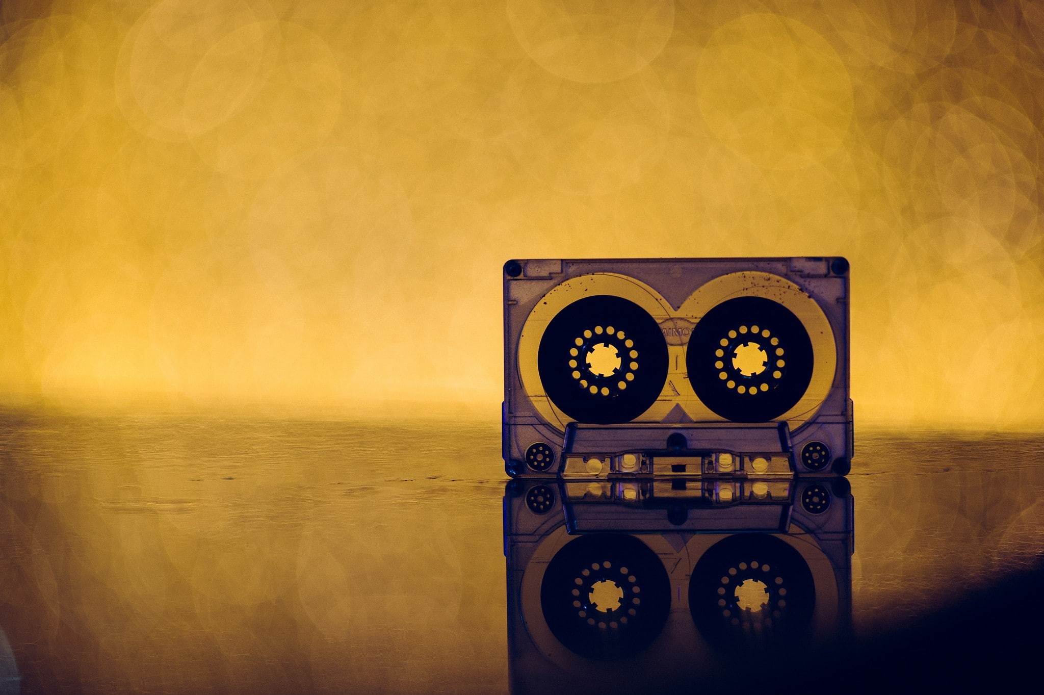 table, yellow, technology, orange color, no people, antique, indoors, cassette, 1080P, circle, copy space, auto post production filter, retro styled, wall - building feature, HD Wallpaper