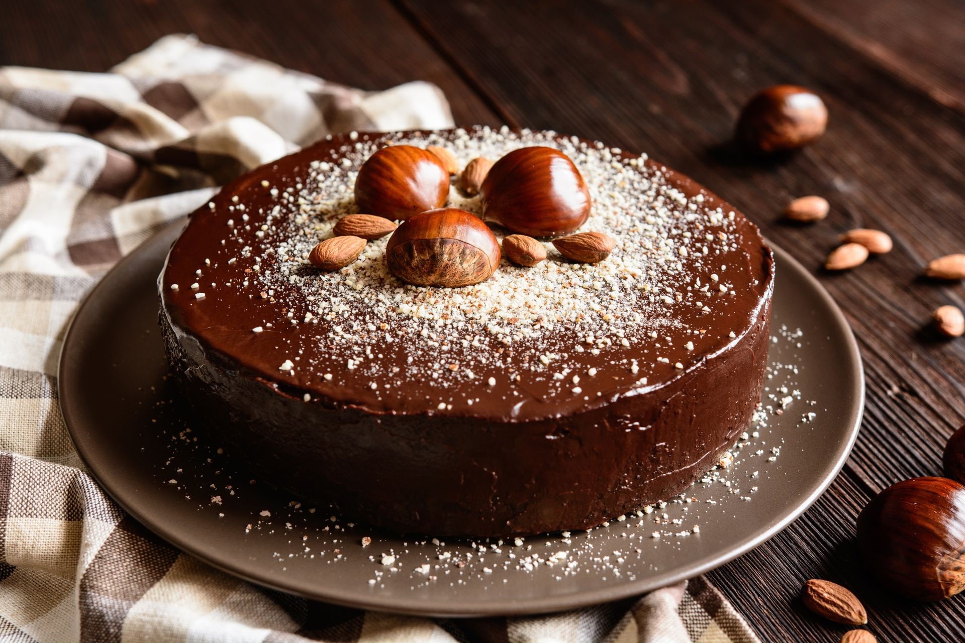 nut - food, close-up, unhealthy eating, 1080P, sweet food, dessert, food and drink, cake, freshness, no people, brown, ready-to-eat, baked pastry item, HD Wallpaper