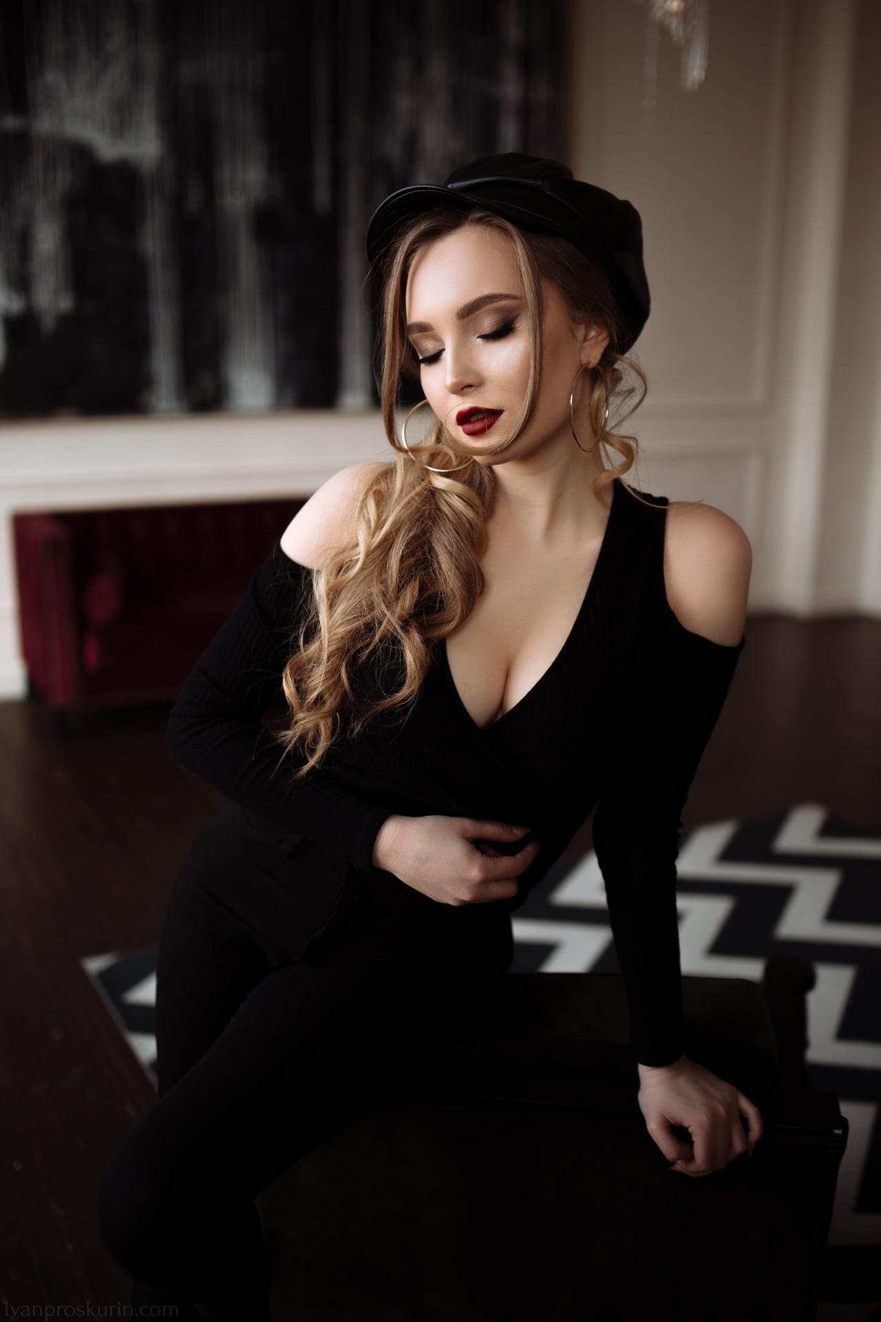shouder, adult, curly hair, cleavage, closed eyes, one person, women, beautiful woman, looking, 1080P, red lipstick, sitting, young women, clothing, young adult, Phone HD Wallpaper