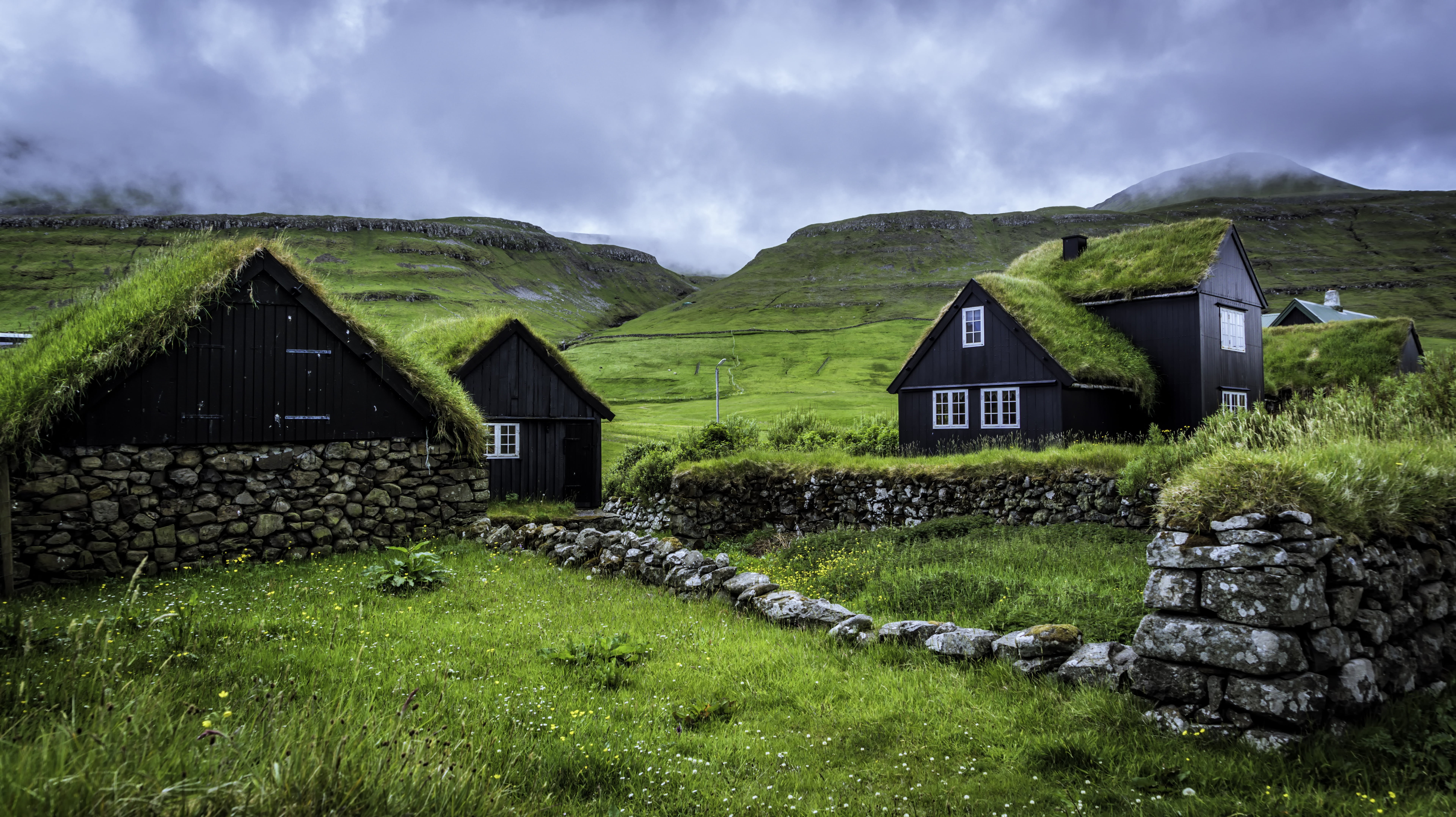 hills, cabin, cloud - sky, scenics, rural Scene, barn, cottage, building Exterior, scenics - nature, green Color, rustic, farmhouse, Husavik Island, land, HD Wallpaper