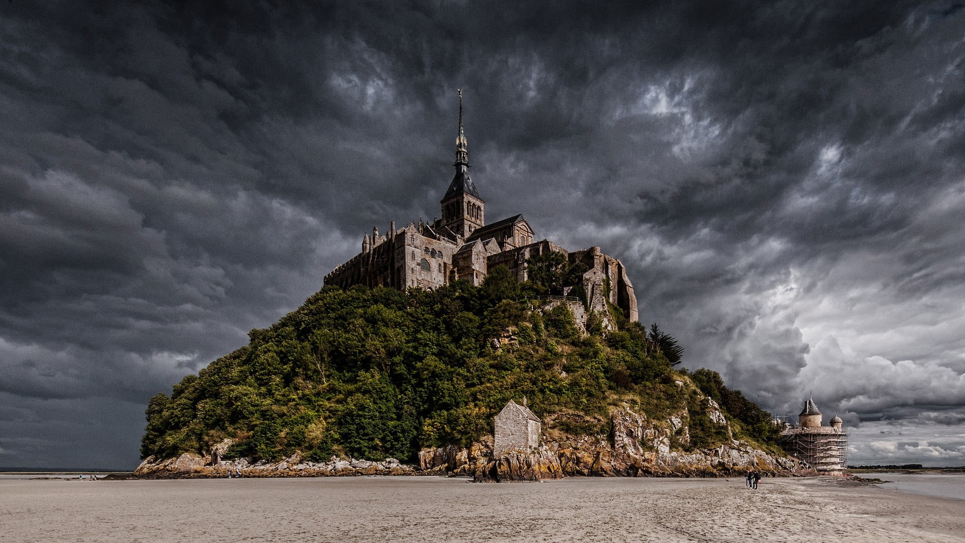 1080P, hill, Mont Saint-Michel, architecture, concrete, sky, brown, castle, religion, no people, belief, Abbey, building, nature, history, built structure, HD Wallpaper