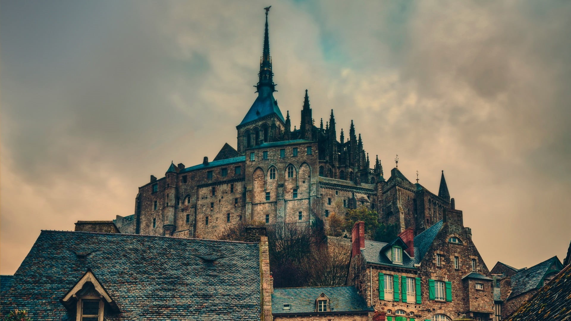 building, the past, place of worship, religion, no people, France, architecture, clouds, built structure, building exterior, tower, nature, 1080P, old building, HD Wallpaper