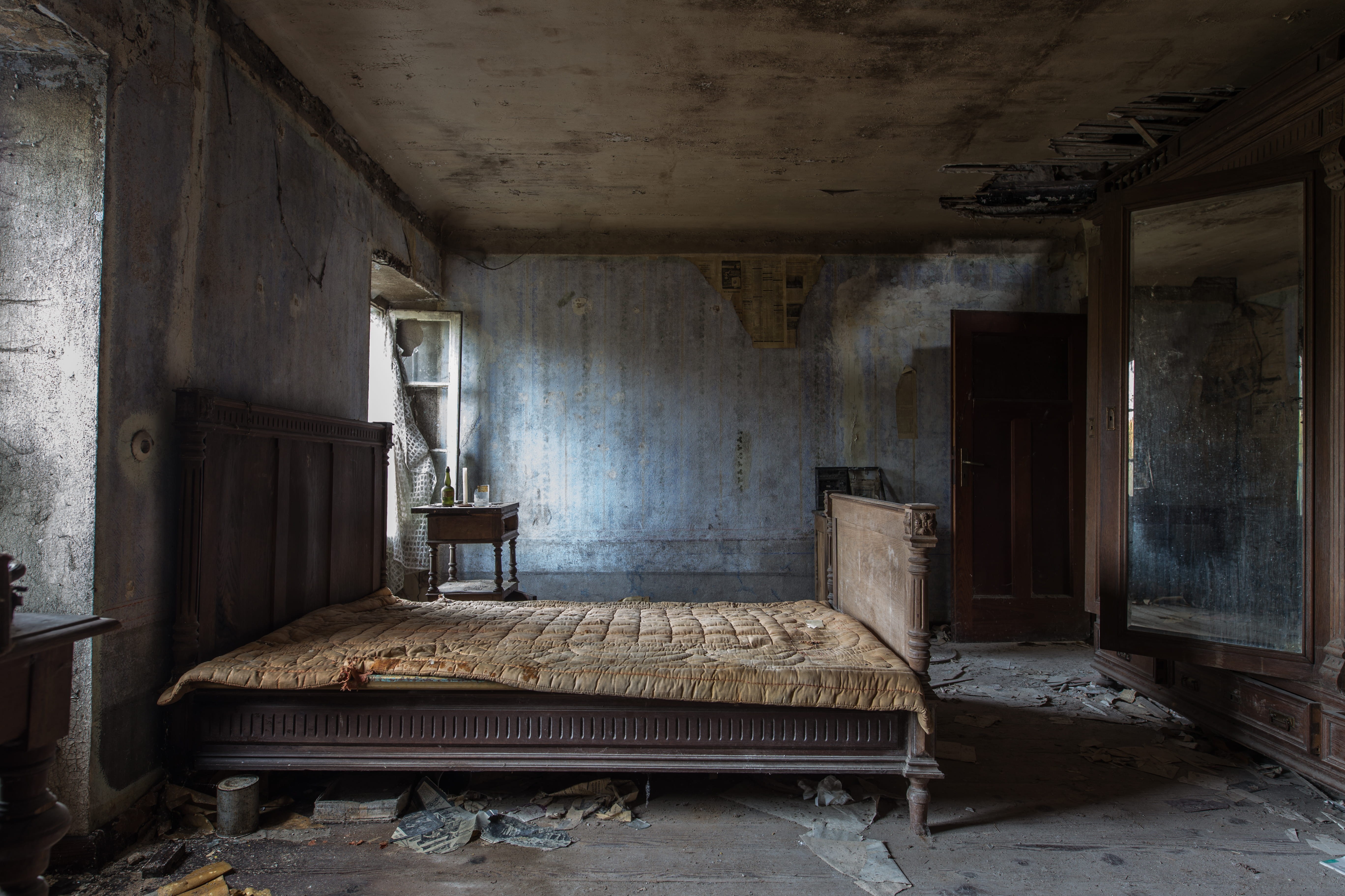 architecture, messy, built structure, home interior, obsolete, domestic room, deterioration, ceiling, house, inside, eerie, decay, dirty, wooden, bed, 5K, HD Wallpaper