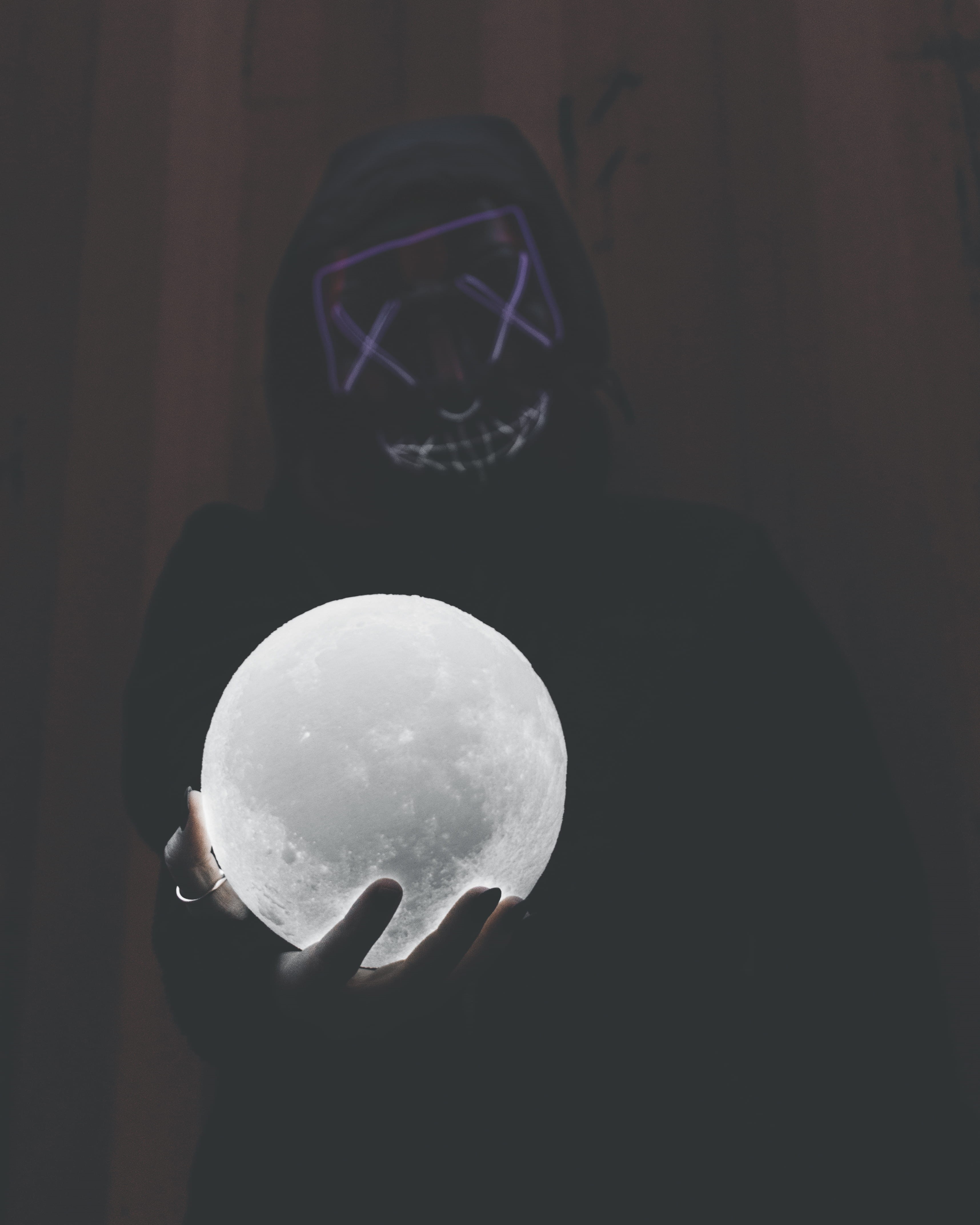 purge, black background, human body part, unrecognizable person, 4K, lifestyles, circle, hand, human hand, men, clothing, nature, egg, eerie, horror, person, Phone HD Wallpaper