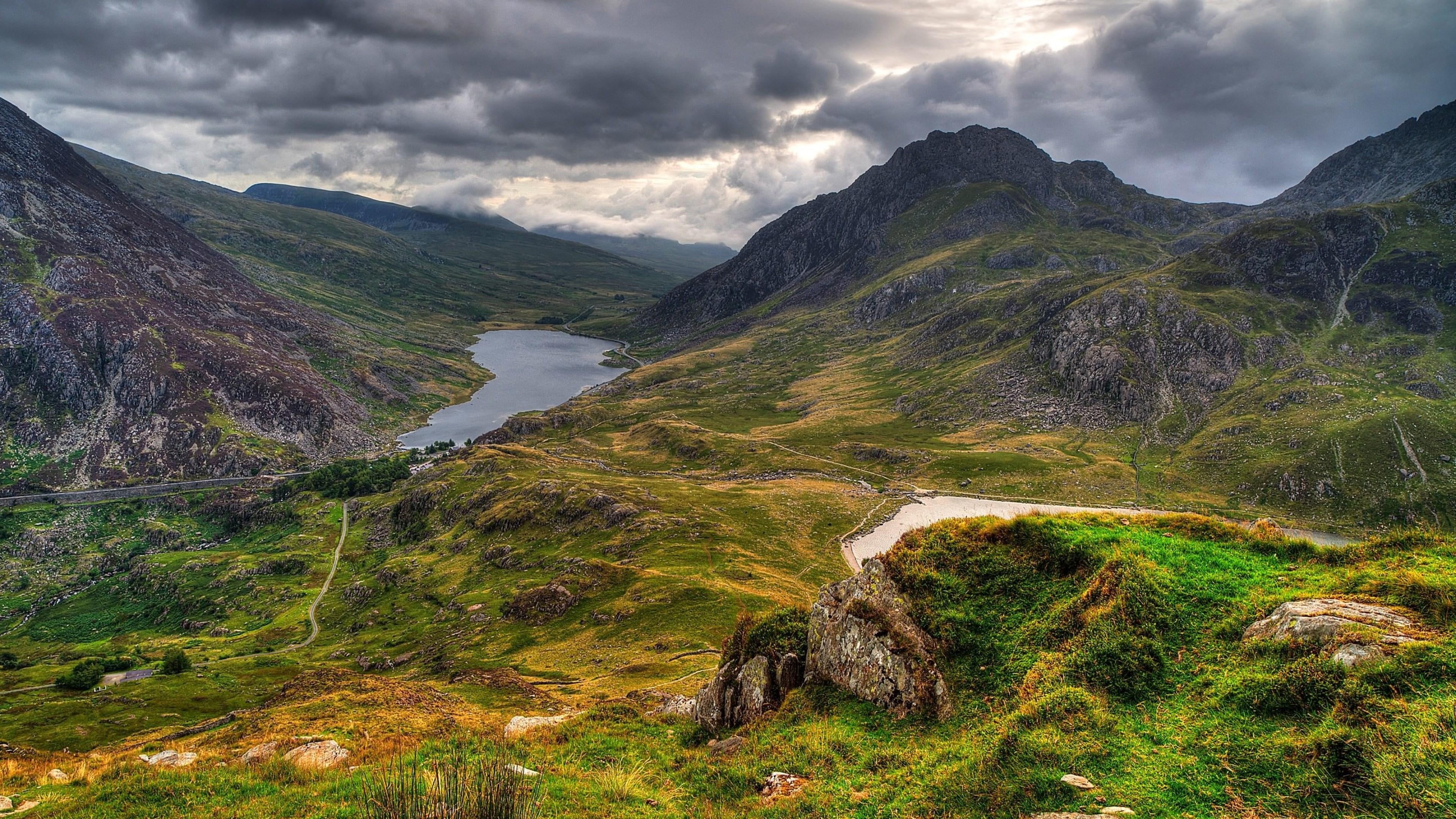 snowdonia, valley, non-urban scene, no people, 4K, view, mountain, mountains, environment, mountain peak, lake, cloud - sky, sky, outdoors, travel destinations, HD Wallpaper
