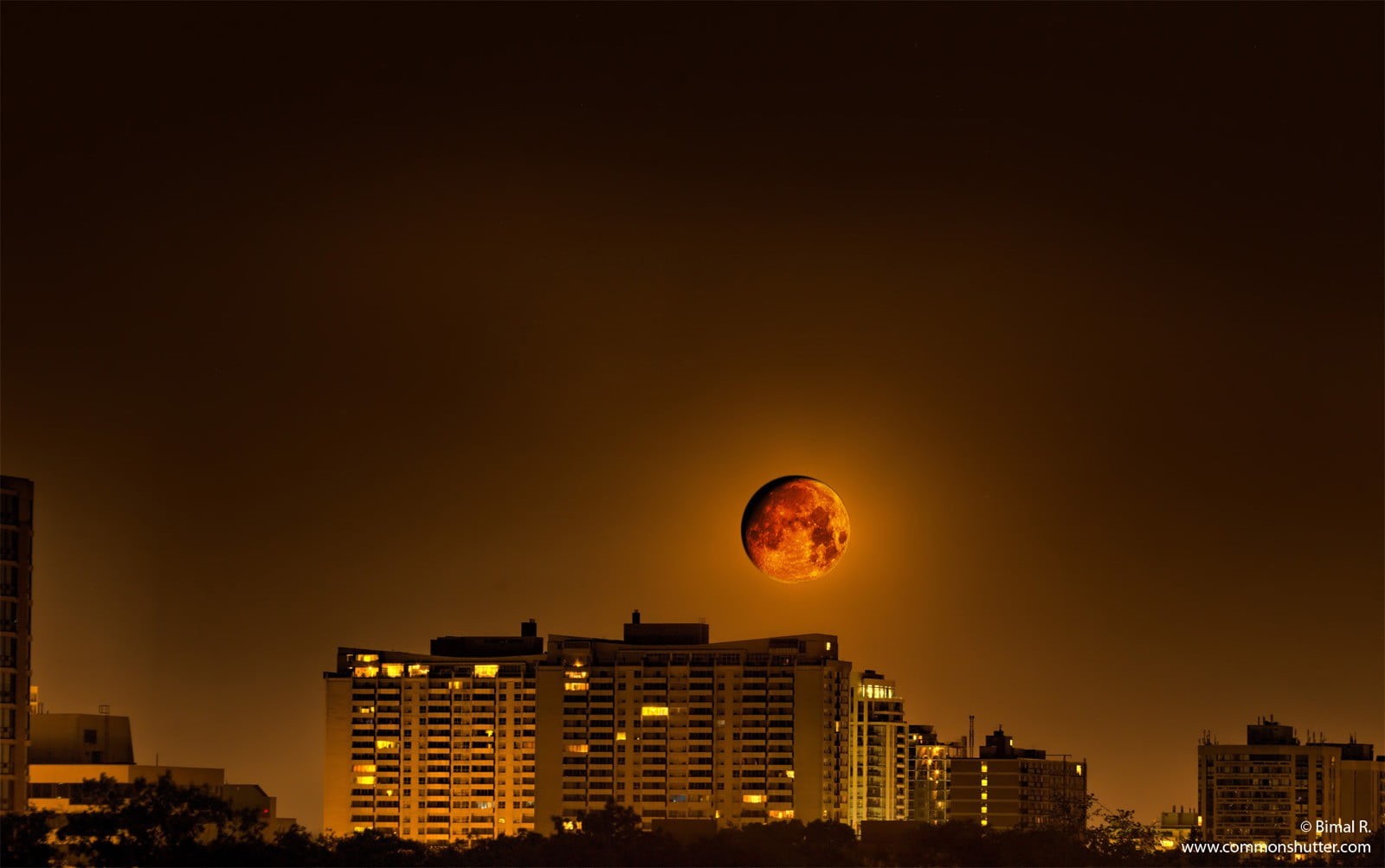 outdoors, nature, beauty in nature, planetary moon, cityscape, sky, building, office building exterior, orange, building exterior, tranquility, luminosity, HD Wallpaper