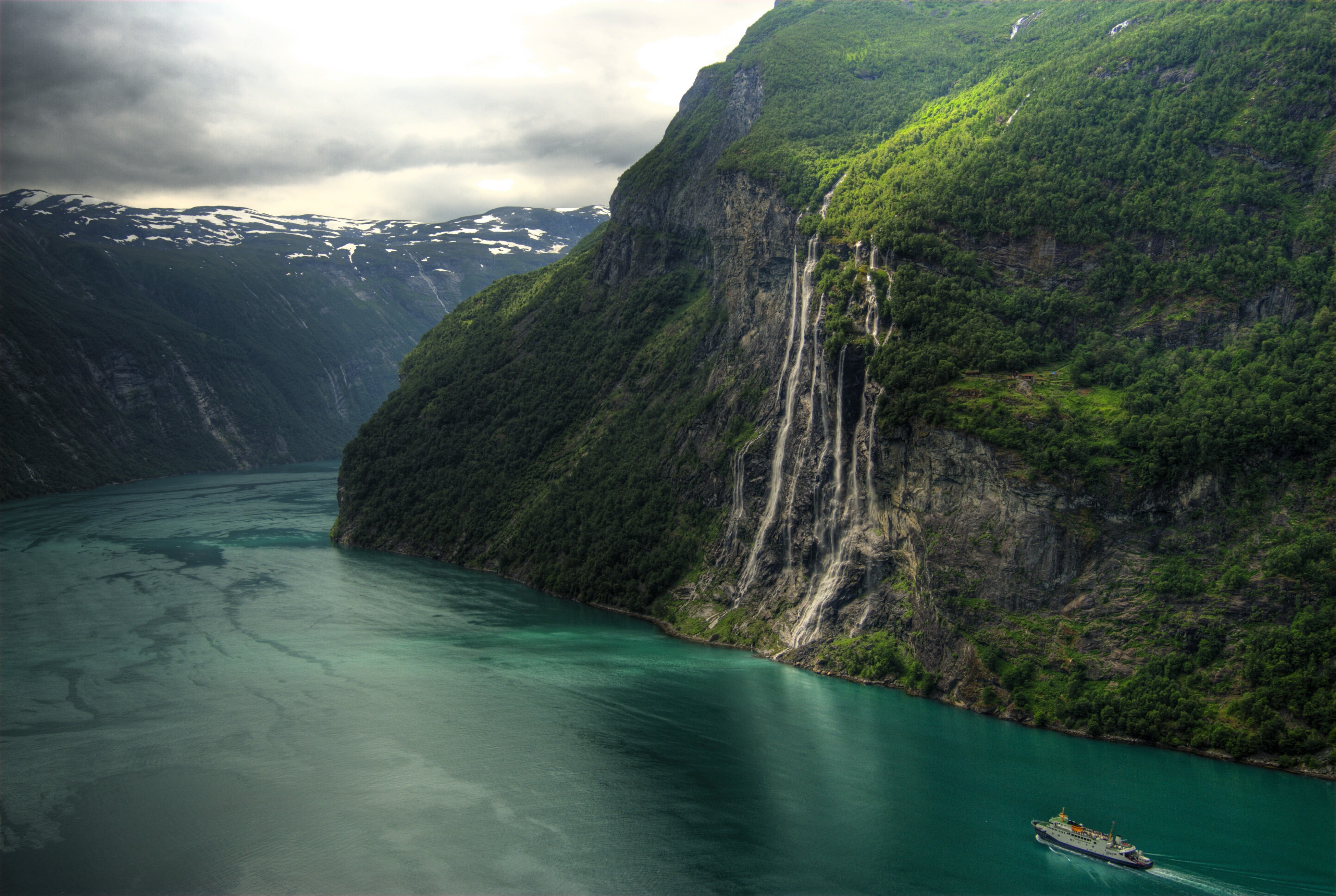 land, day, scenics - nature, no people, formation, beauty in nature, Norway, mountains, cliff, river, turquoise colored, rock, Geiranger, tranquility, waterfall, HD Wallpaper