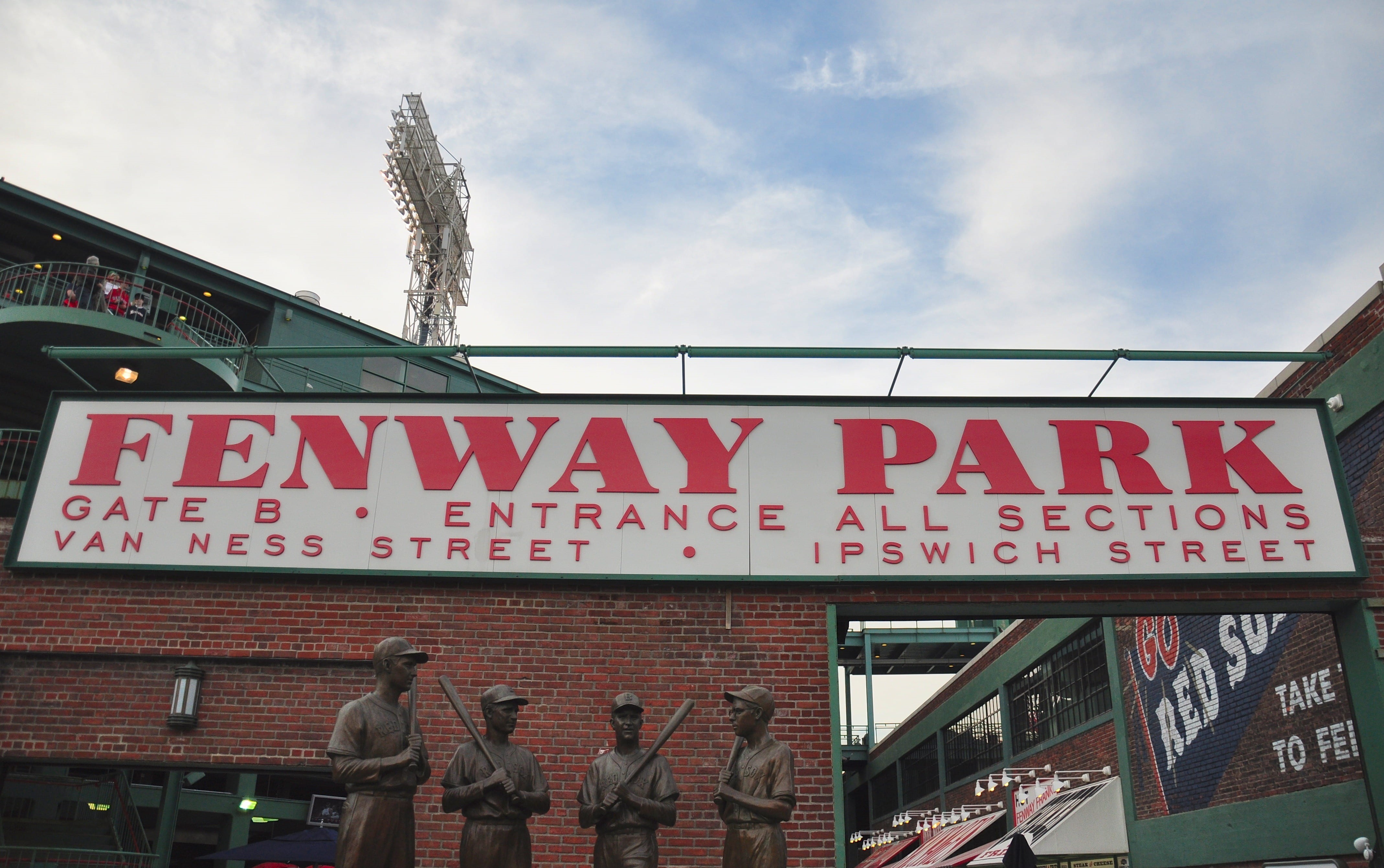communication, non-western script, information, venue, wall, red sox, store, western script, script, massachusetts, architecture, nature, cloud - sky, commercial sign, HD Wallpaper