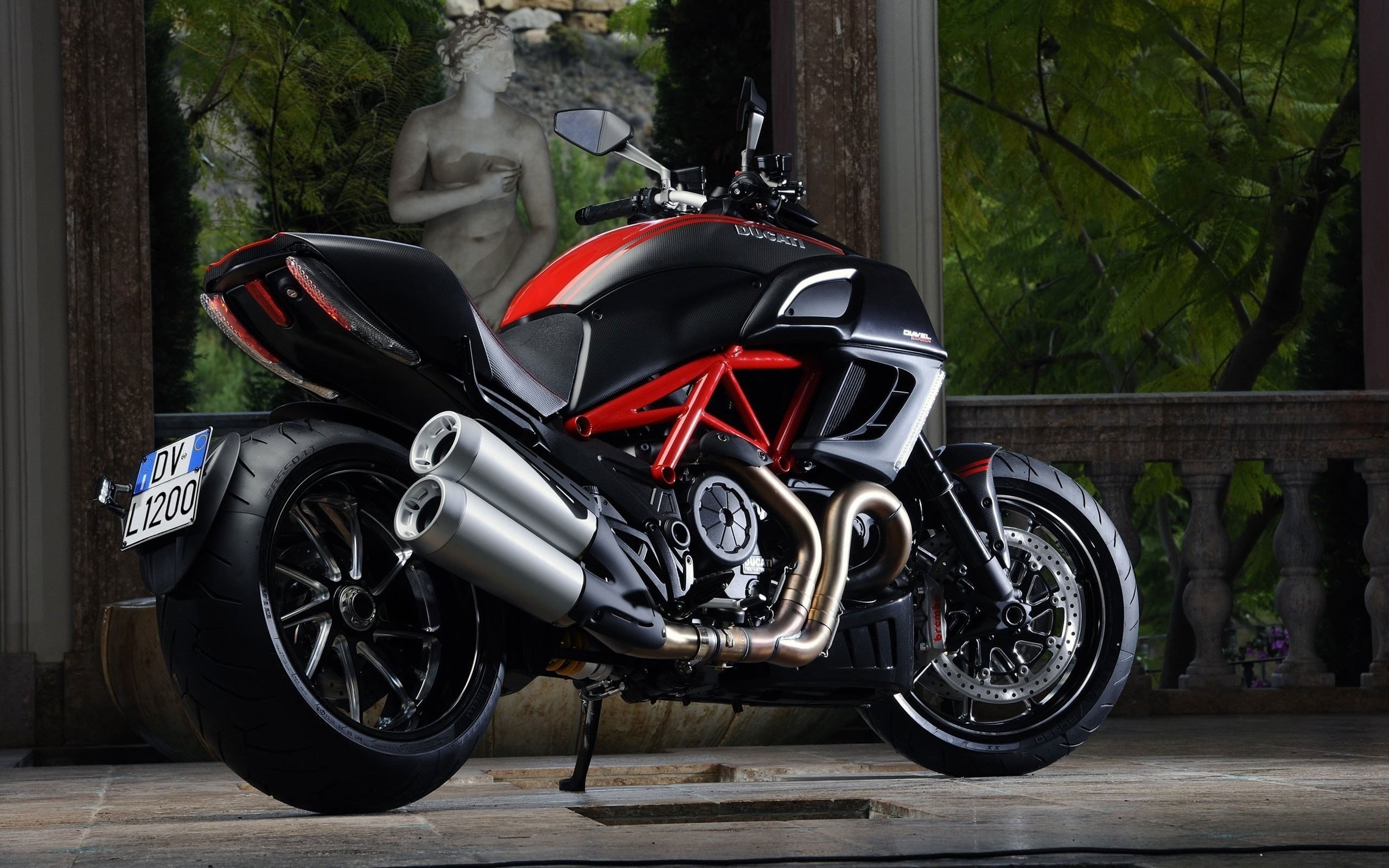 black color, day, 2K, city, black, wheel, bicycle, red, bike, tree, sports, outdoors, architecture, scooter, plant, Ducati, Diavel, stationary, street, HD Wallpaper