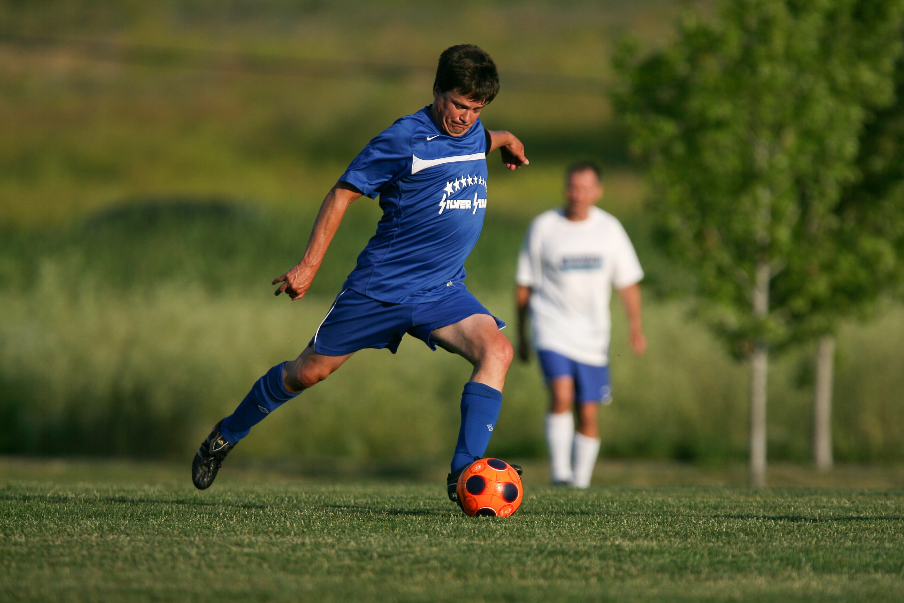 2K, grass, day, ball, sports clothing, playing, real people, competitive sport, two people, action, competition, soccer player, men, teenager, soccer, HD Wallpaper