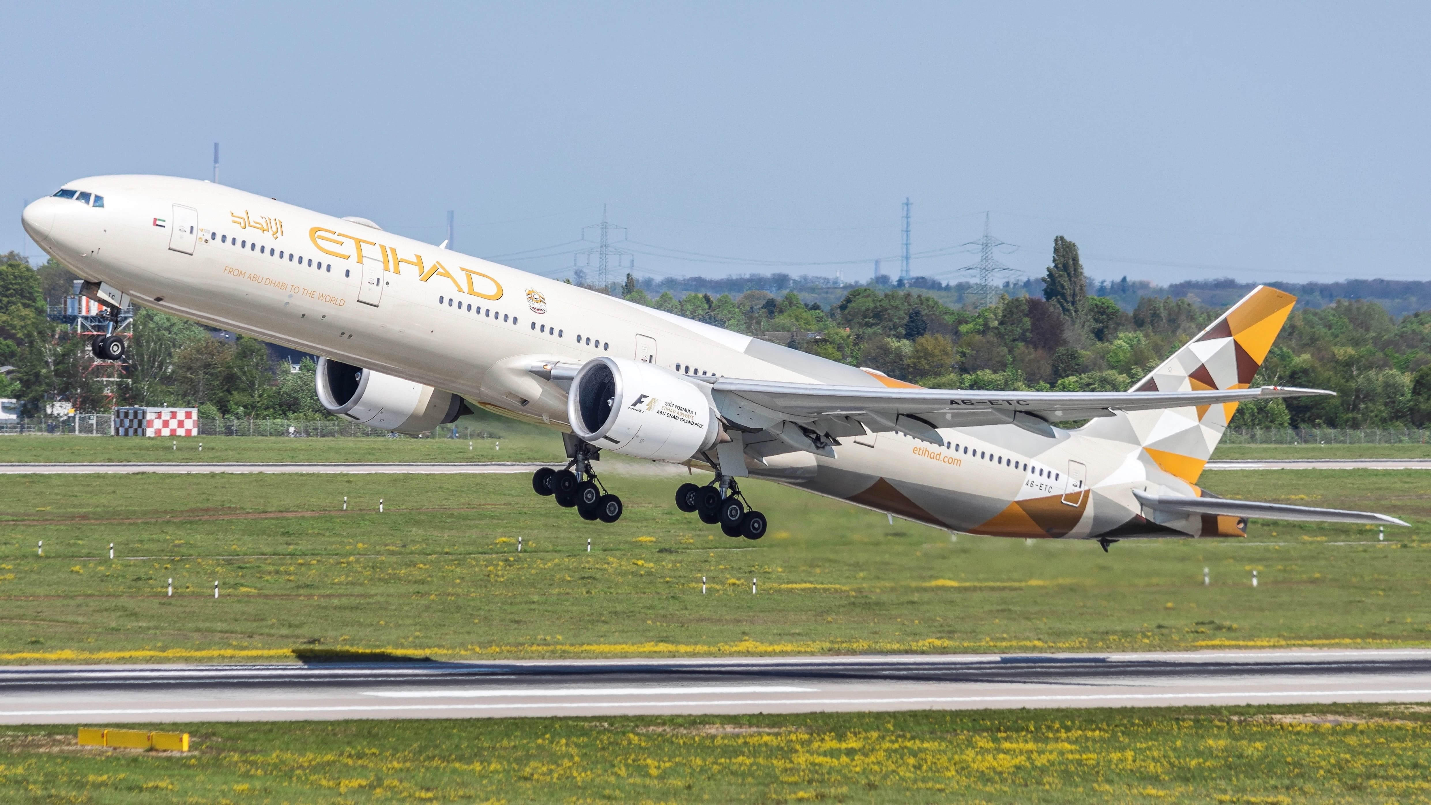travel, 4K, on the move, wing, force, nature, acceleration, passenger aircraft, dus, plane, fly, aerospace industry, leaving, flying, start, motion, take off, HD Wallpaper