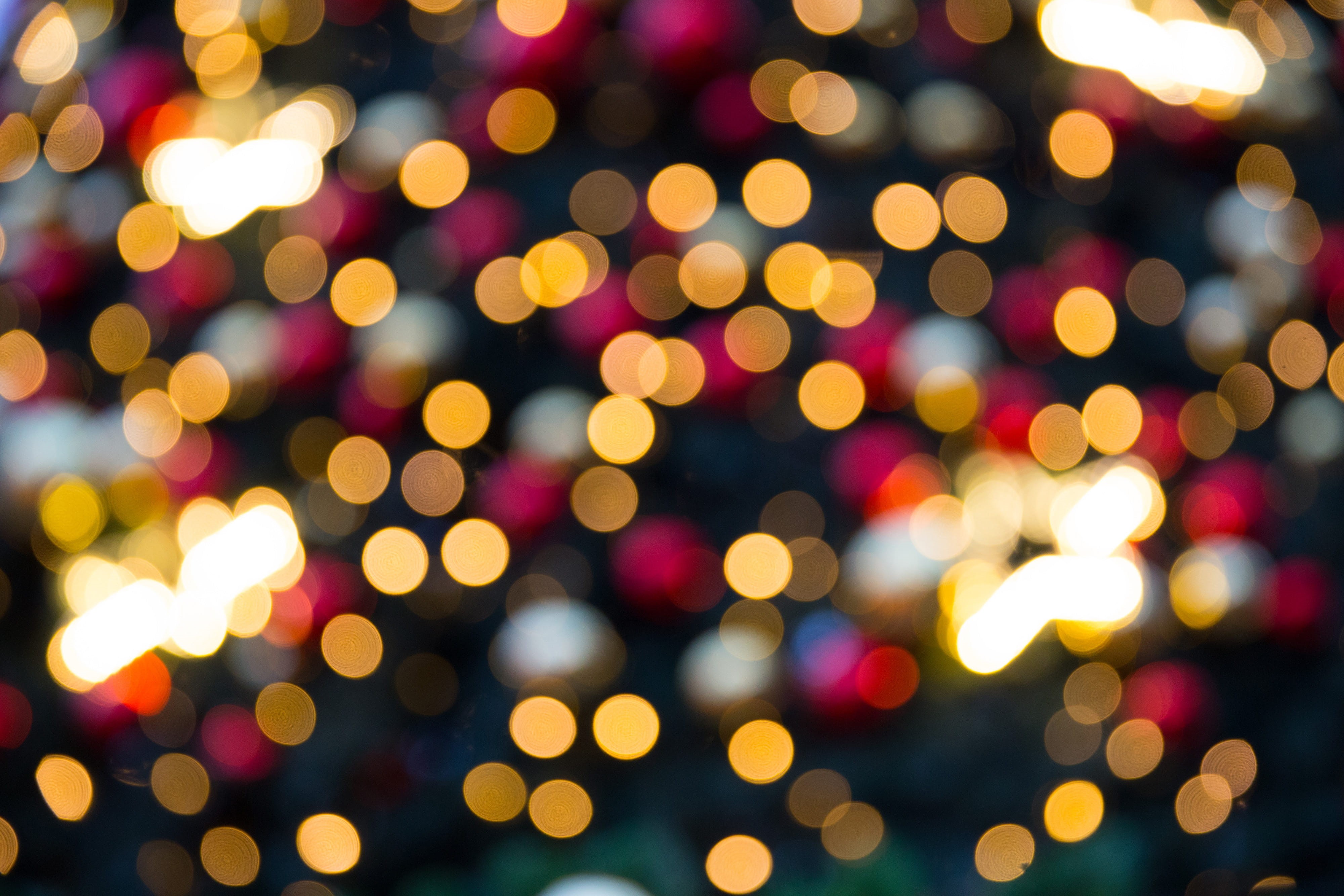 geometric shape, defocused, Christmas lights, christmas, no people, shiny, spotted, circle, lights, Blurred, pattern, london, england, celebration, London, HD Wallpaper