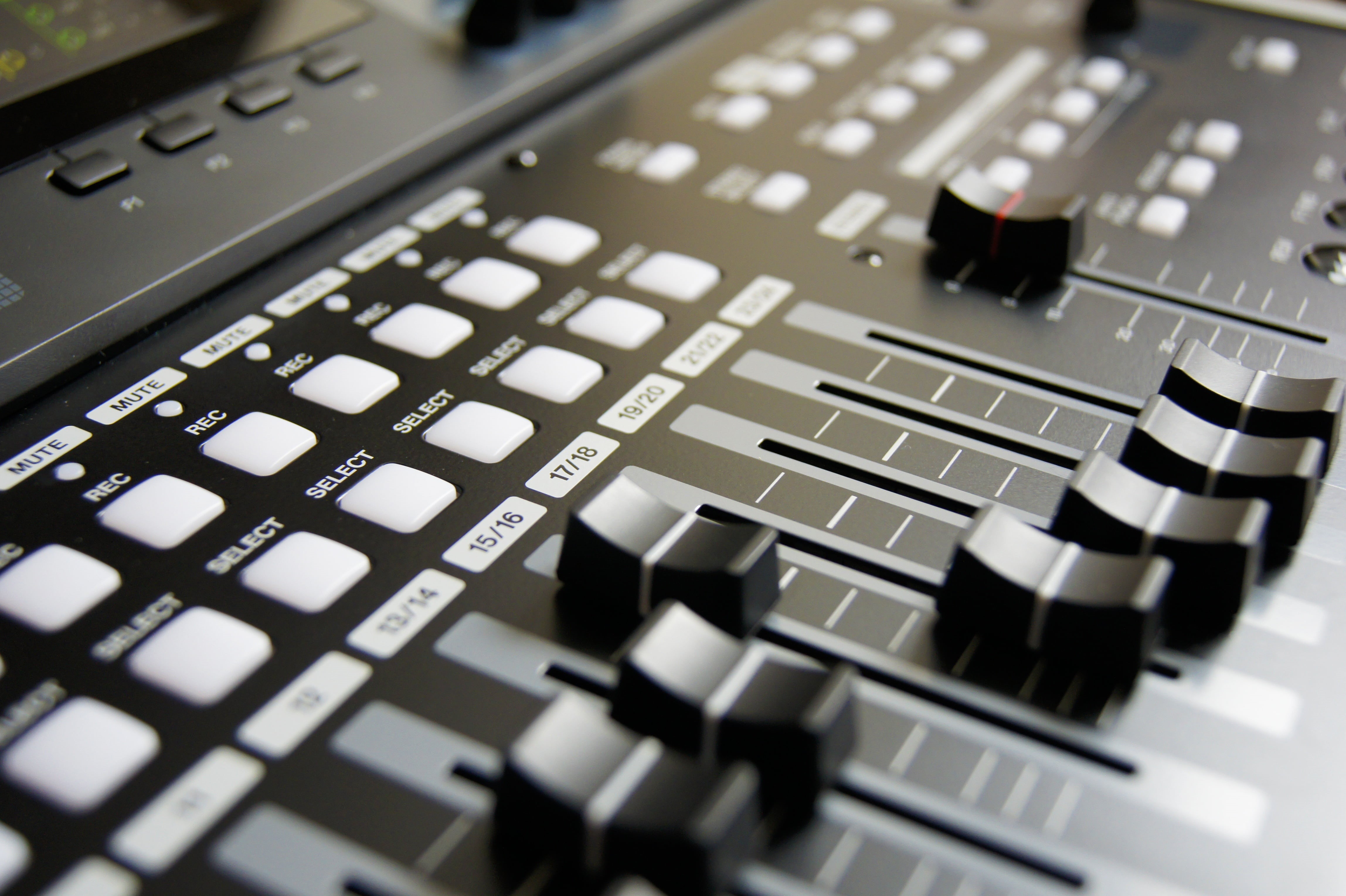 radio, musical genre, audio Equipment, equipment, broadcasting, piano, stereo, soul, musical instrument, concert, close-up, buttons, sliders, musician, HD Wallpaper