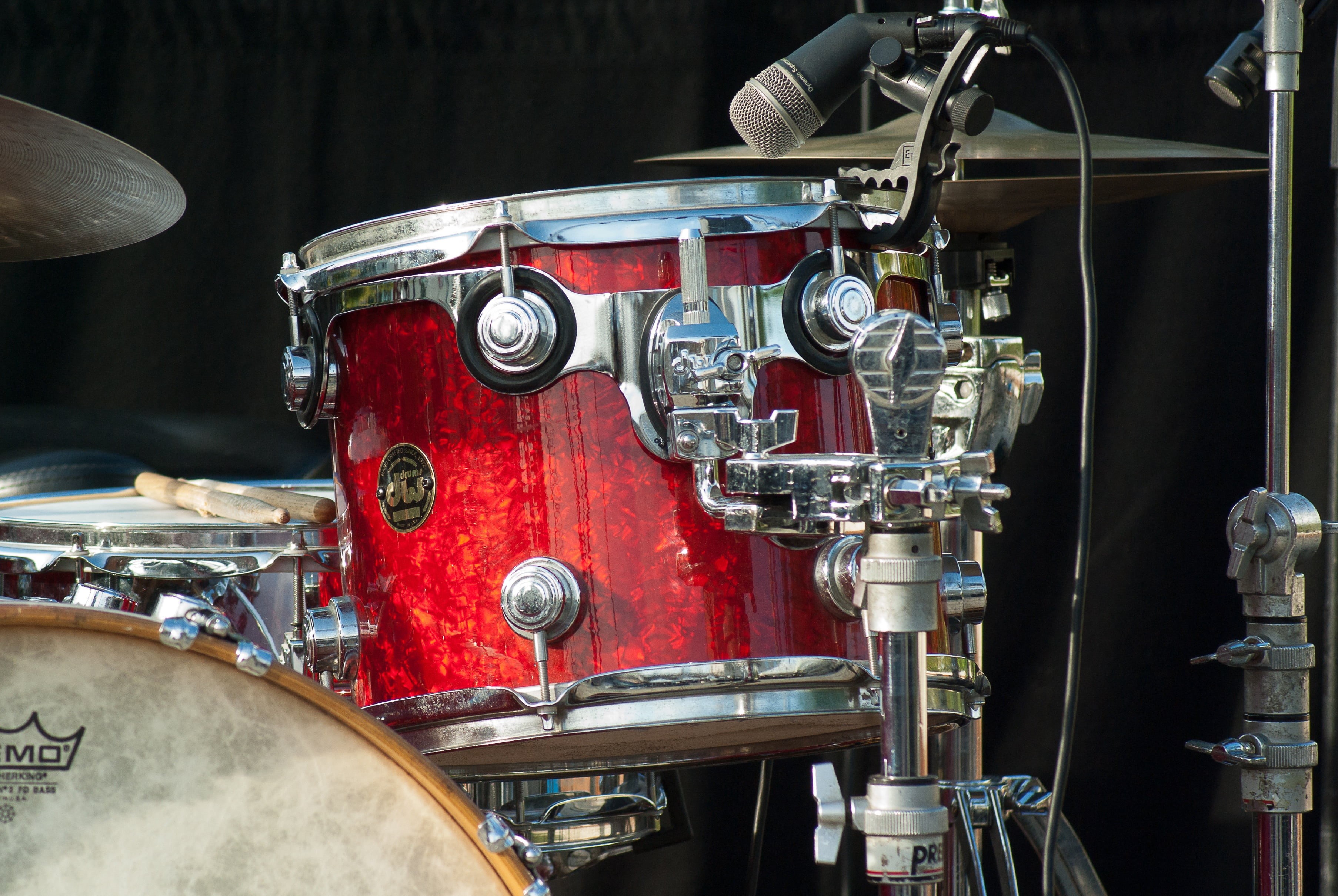 no people, musician, reflection, close-up, arts culture and entertainment, instruments, drum - percussion instrument, business, sound, battery, drumstick, HD Wallpaper