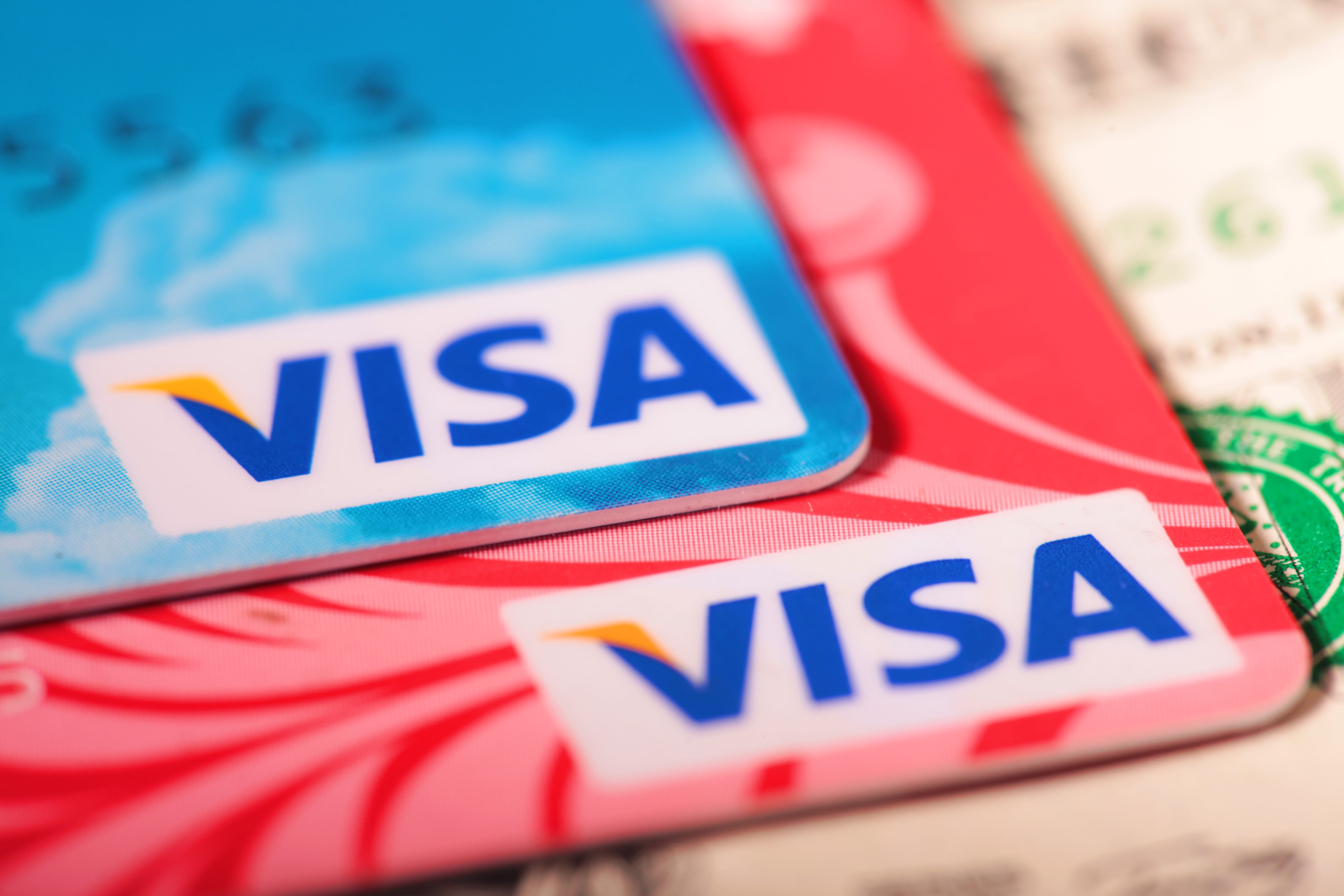 card, visa, debt, banking, economy, chip, wealth, identification, selective focus, electronic, valid, commercial, travel, macro, design, currency, extreme close-up, HD Wallpaper