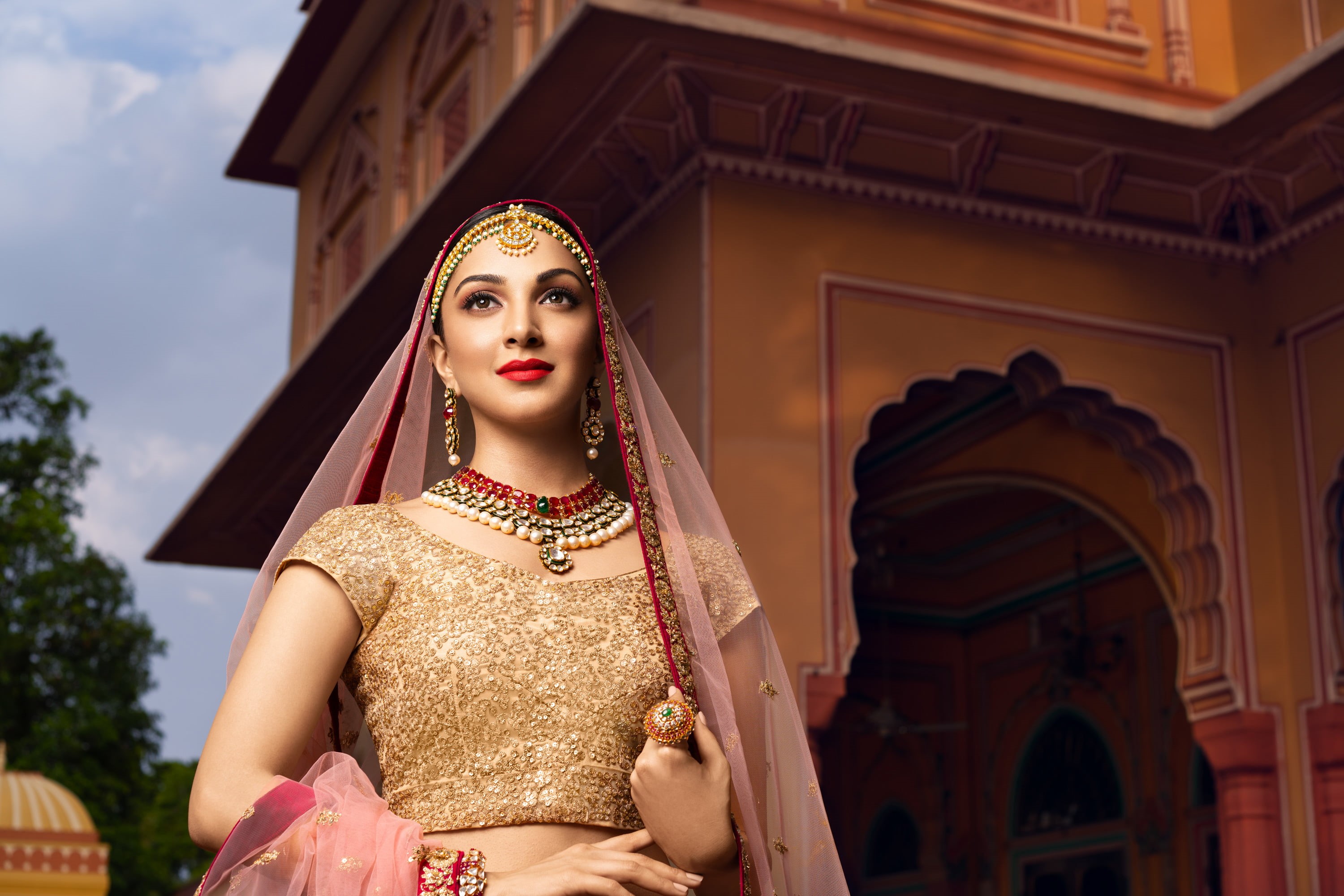 Lipstick, Actress, Jewelry, 2K, Actresses, Kiara Advani, Indian, Bollywood, HD Wallpaper