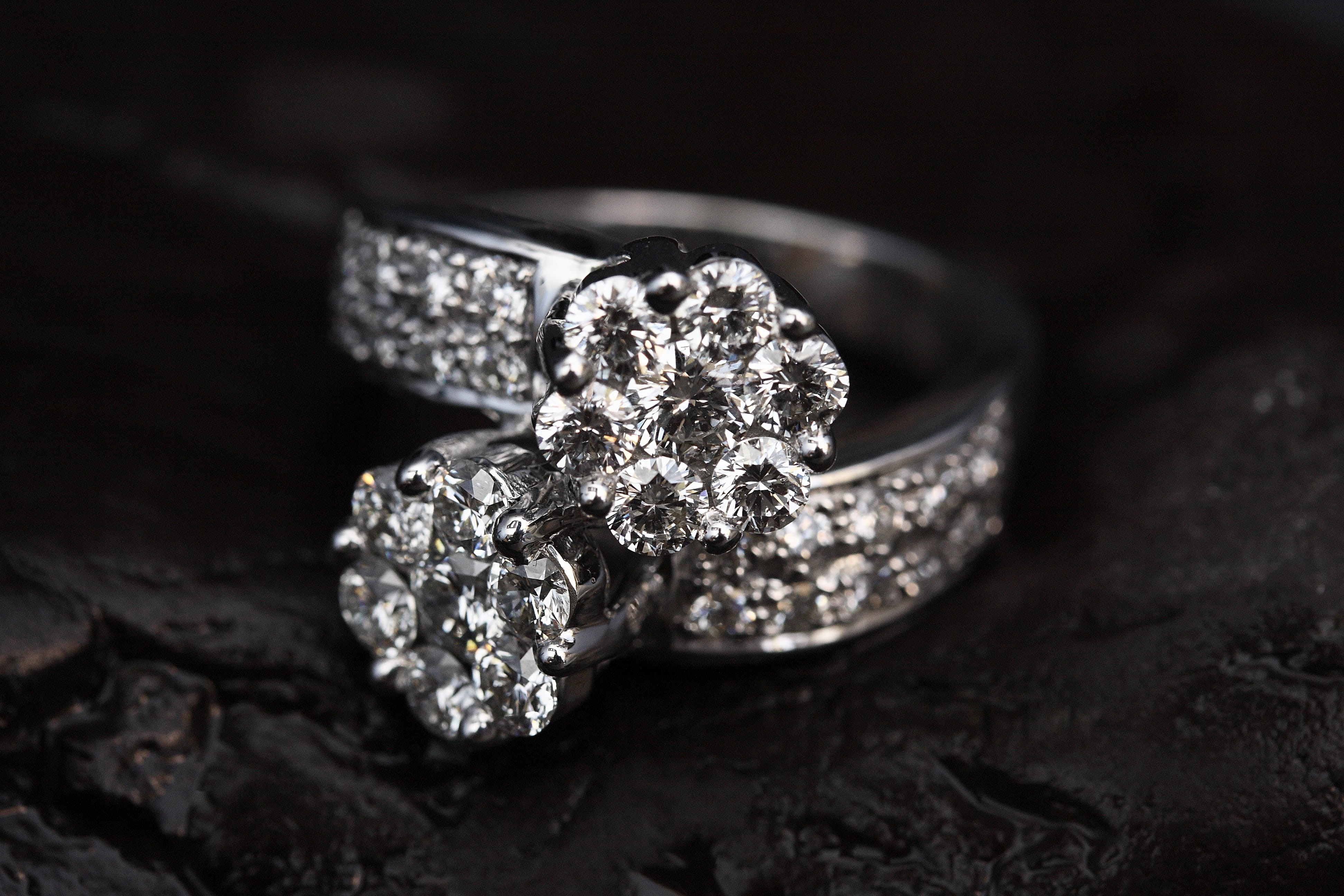 bridal, style, selective focus, design, photo, product photo, studio shot, black background, emerald, encrusted, marriage, engagement ring, womens, Diamond, HD Wallpaper