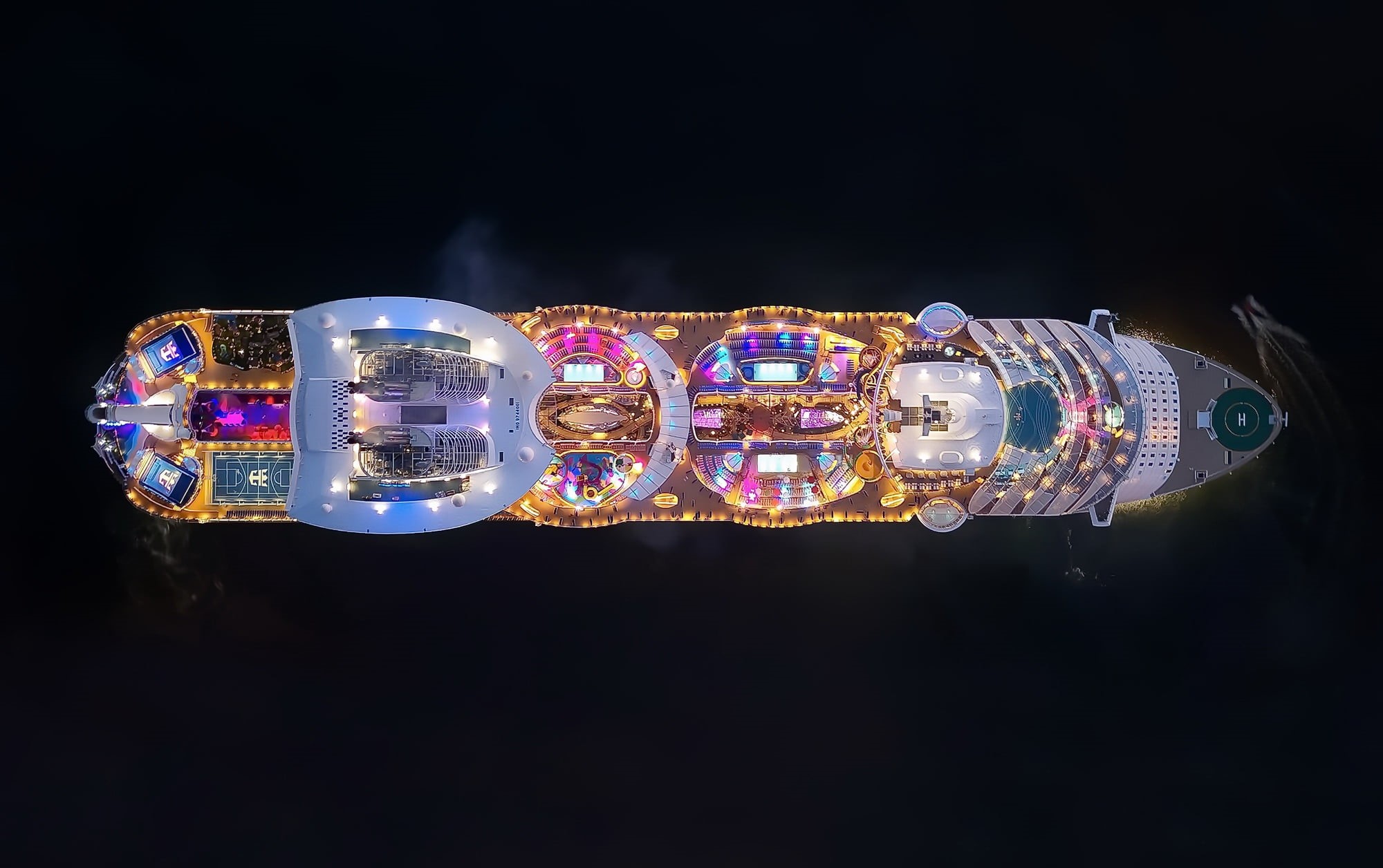 cruise ship, transparent, light - natural phenomenon, studio shot, 1080P, no people, night, technology, close-up, ship, copy space, precious gem, lighting equipment, HD Wallpaper