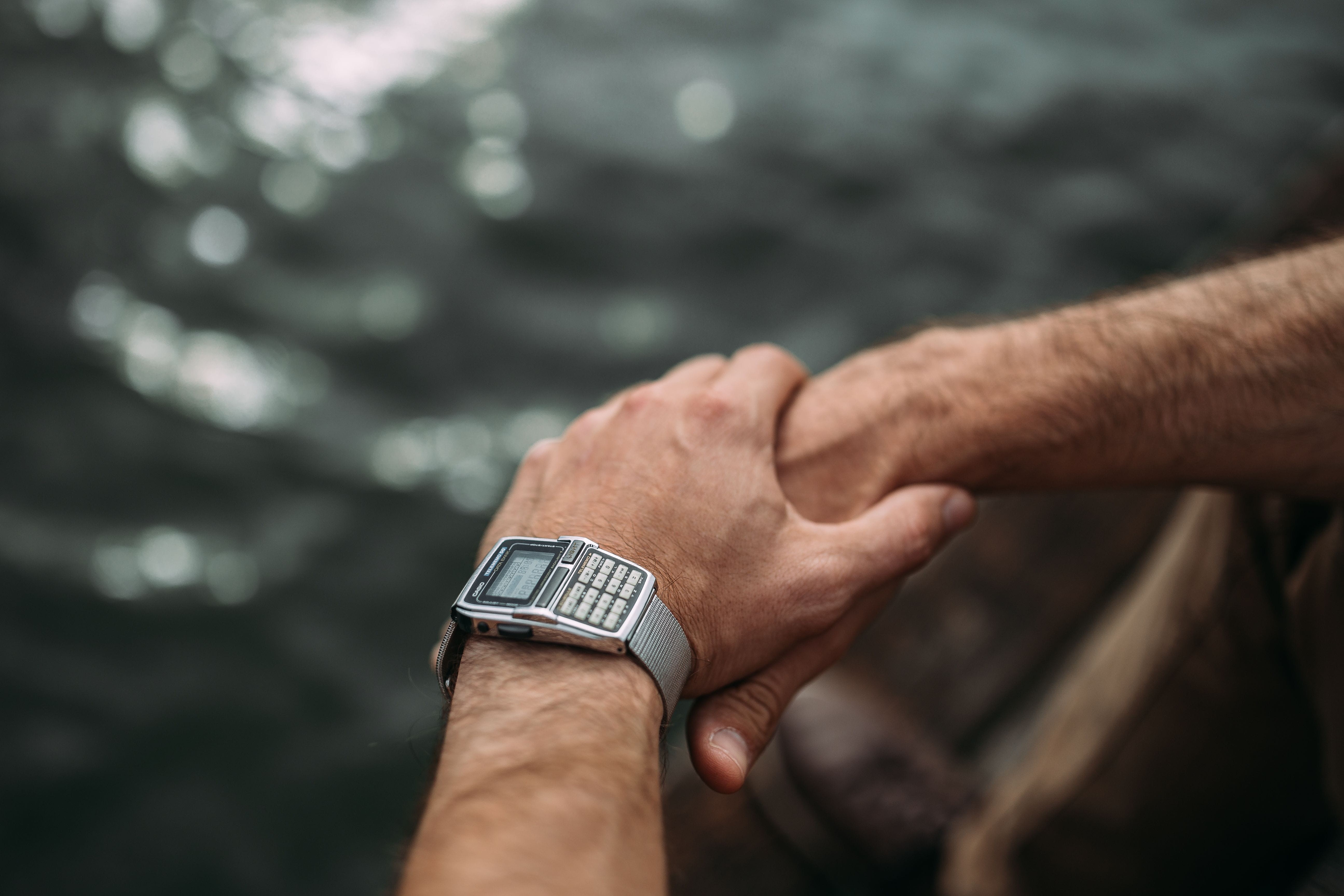 focus on foreground, human limb, closeup, close-up, wrist, checking the time, adult, man, human hand, wristwatch, male, vinatage, outdoors, human body part, HD Wallpaper