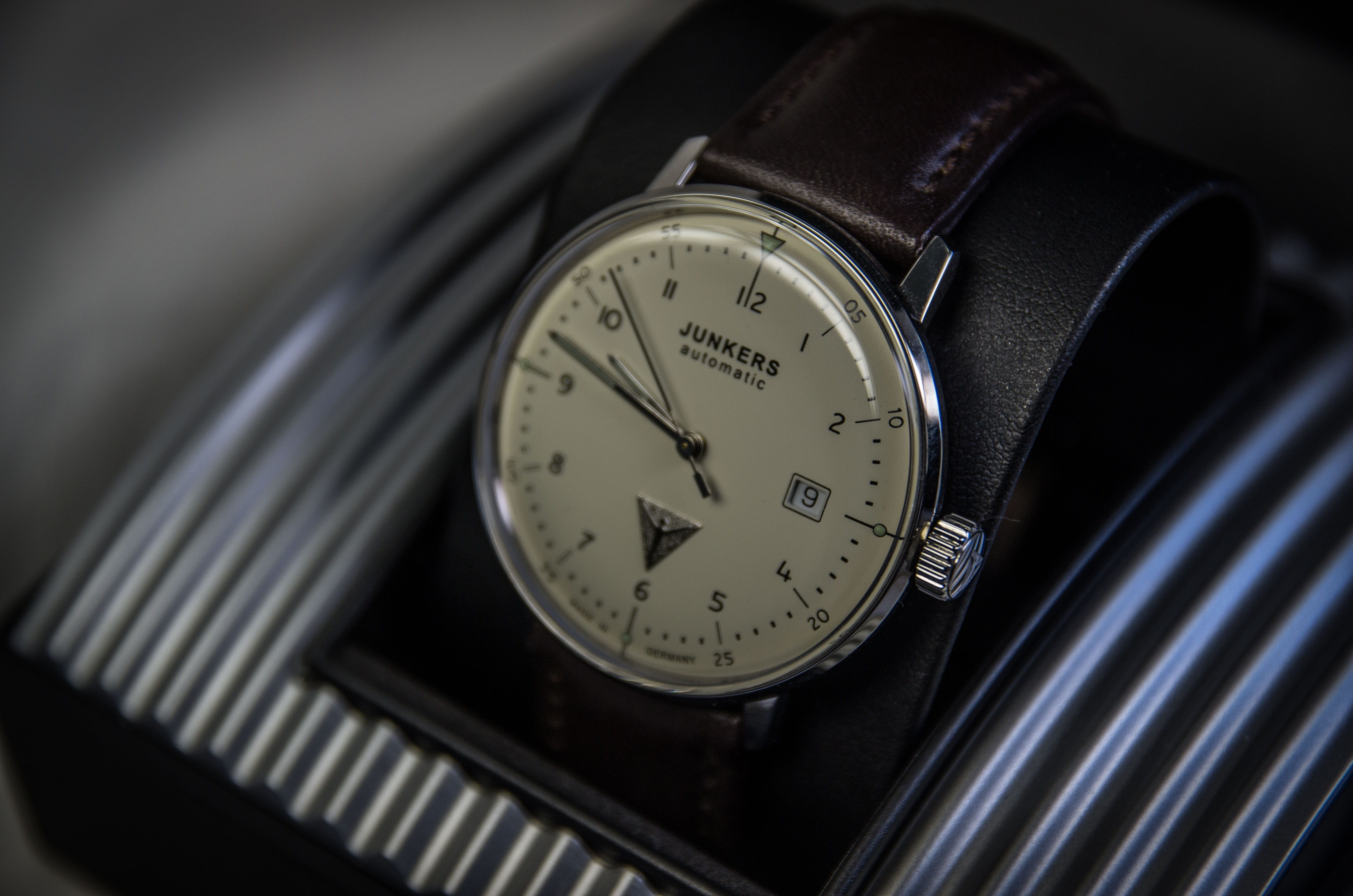 time, technology, instrument of time, number, bauhaus, dial, stopwatch, focus on foreground, equipment, personal accessory, minute, selective focus, timer, HD Wallpaper