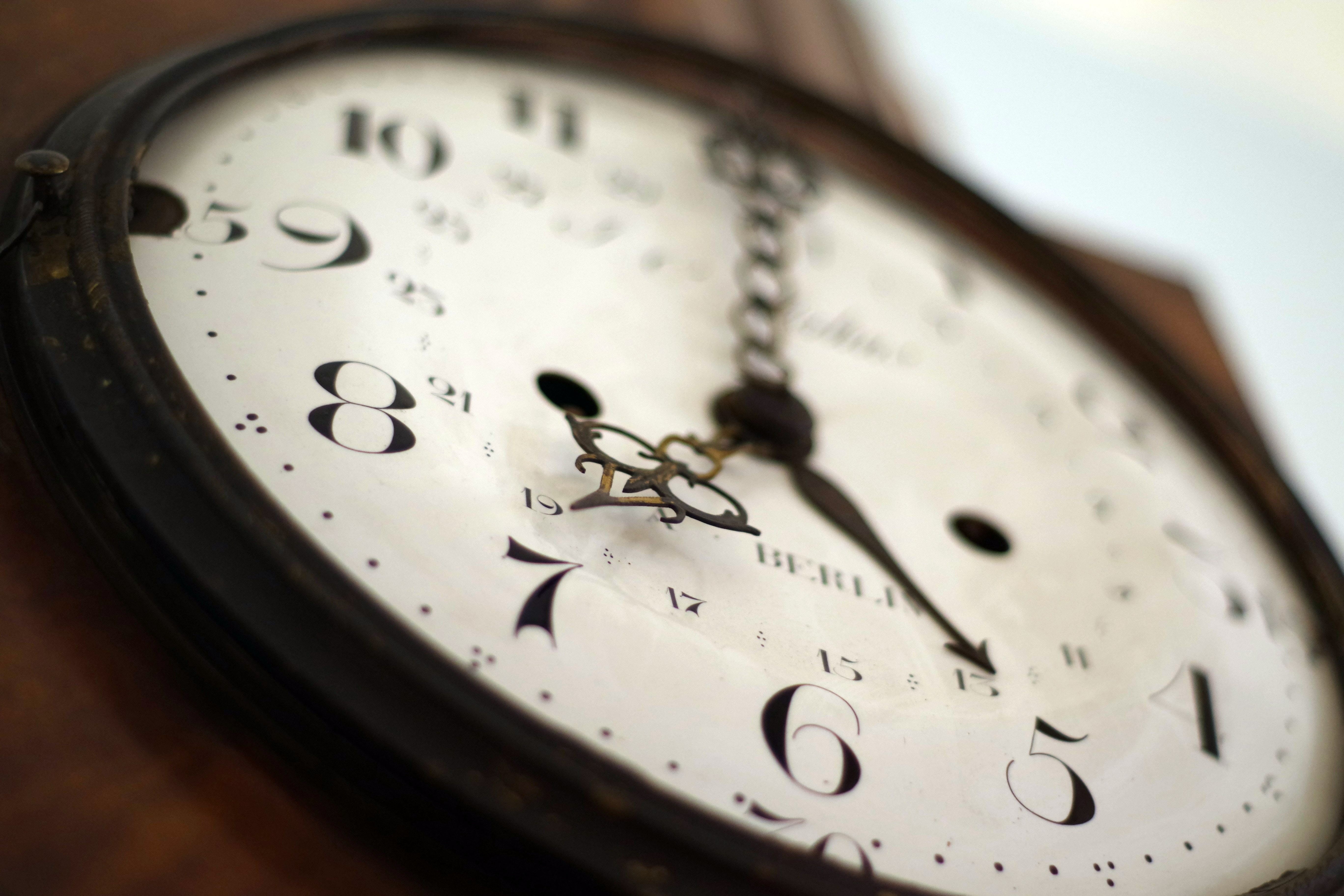 indoors, time, hours, accuracy, old, dial, o, silver colored, instrument of time, close-up, old-fashioned, selective focus, clock tips, watch, old clock, HD Wallpaper