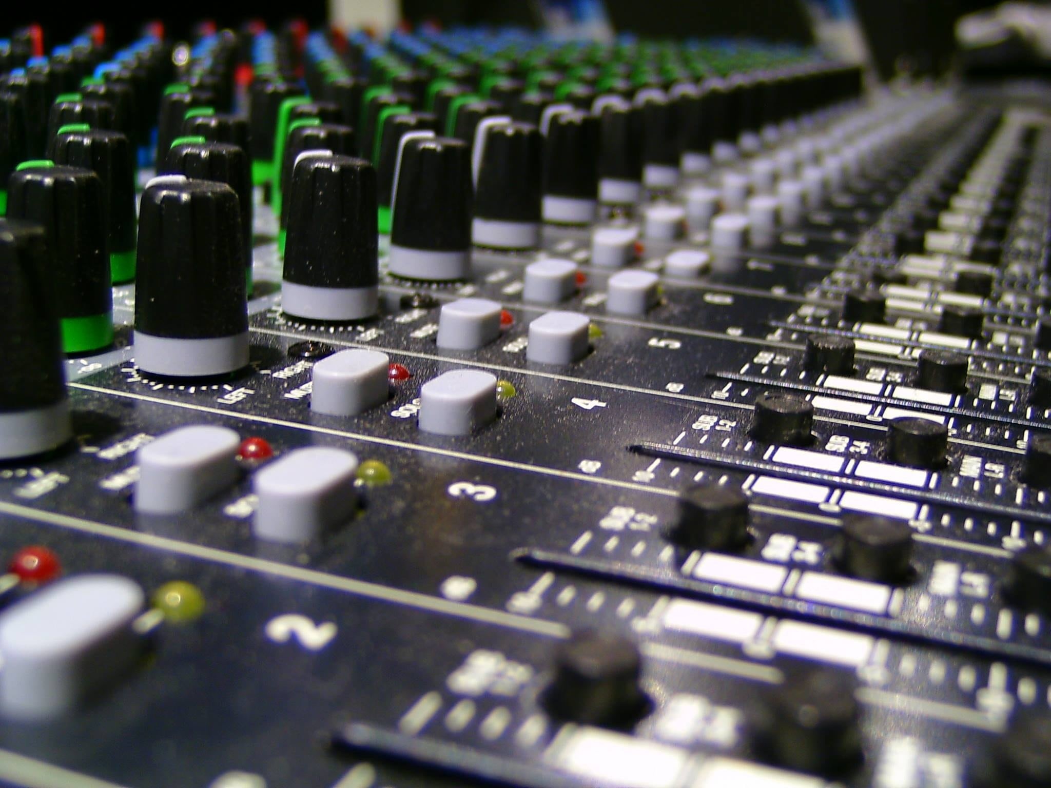 complexity, mixing, industry, audio, in a row, no people, black, selective focus, indoors, audio electronics, mixer, volume, close-up, 1080P, volume - Fluid Capacity, HD Wallpaper
