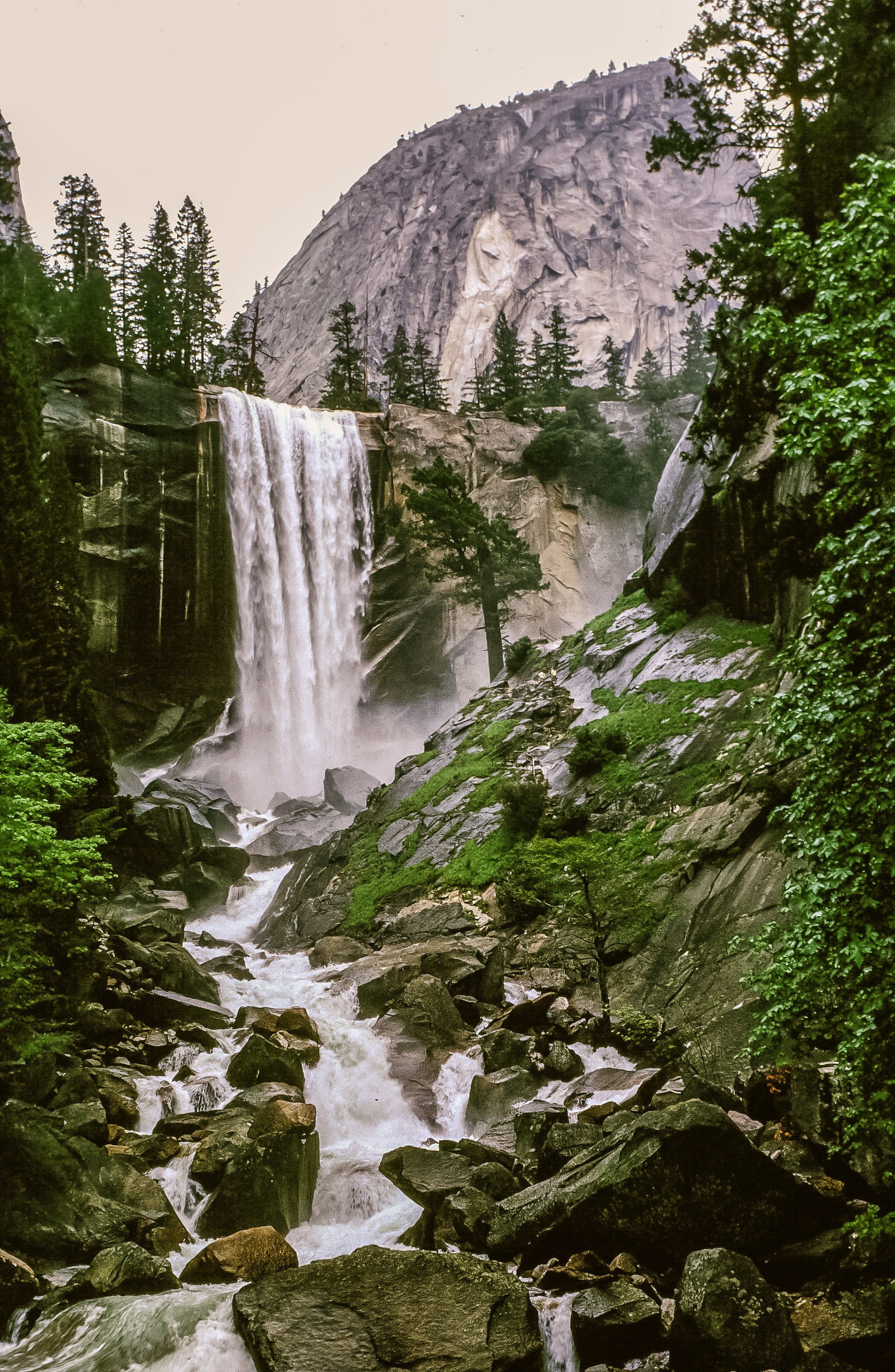vernal, blurred motion, land, beauty, hiking, plant, park, united, outdoors, 2K, flowing, river, states, usa, pine, rock formation, solid, falls, landscape, Phone HD Wallpaper