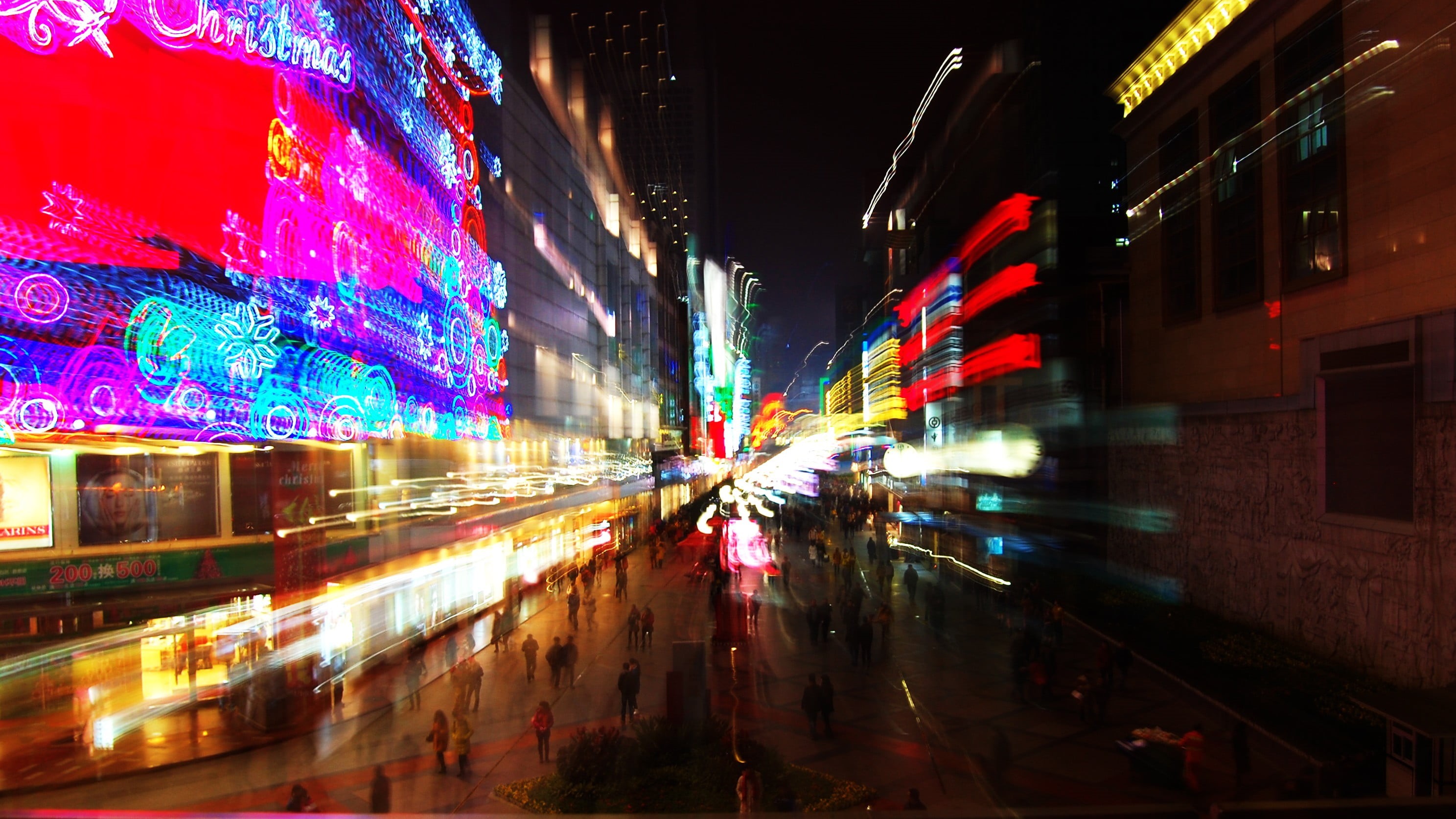 city life, photography, illuminated, people, architecture, modern, building exterior, light trail, built structure, speed, incidental people, walking, night, HD Wallpaper