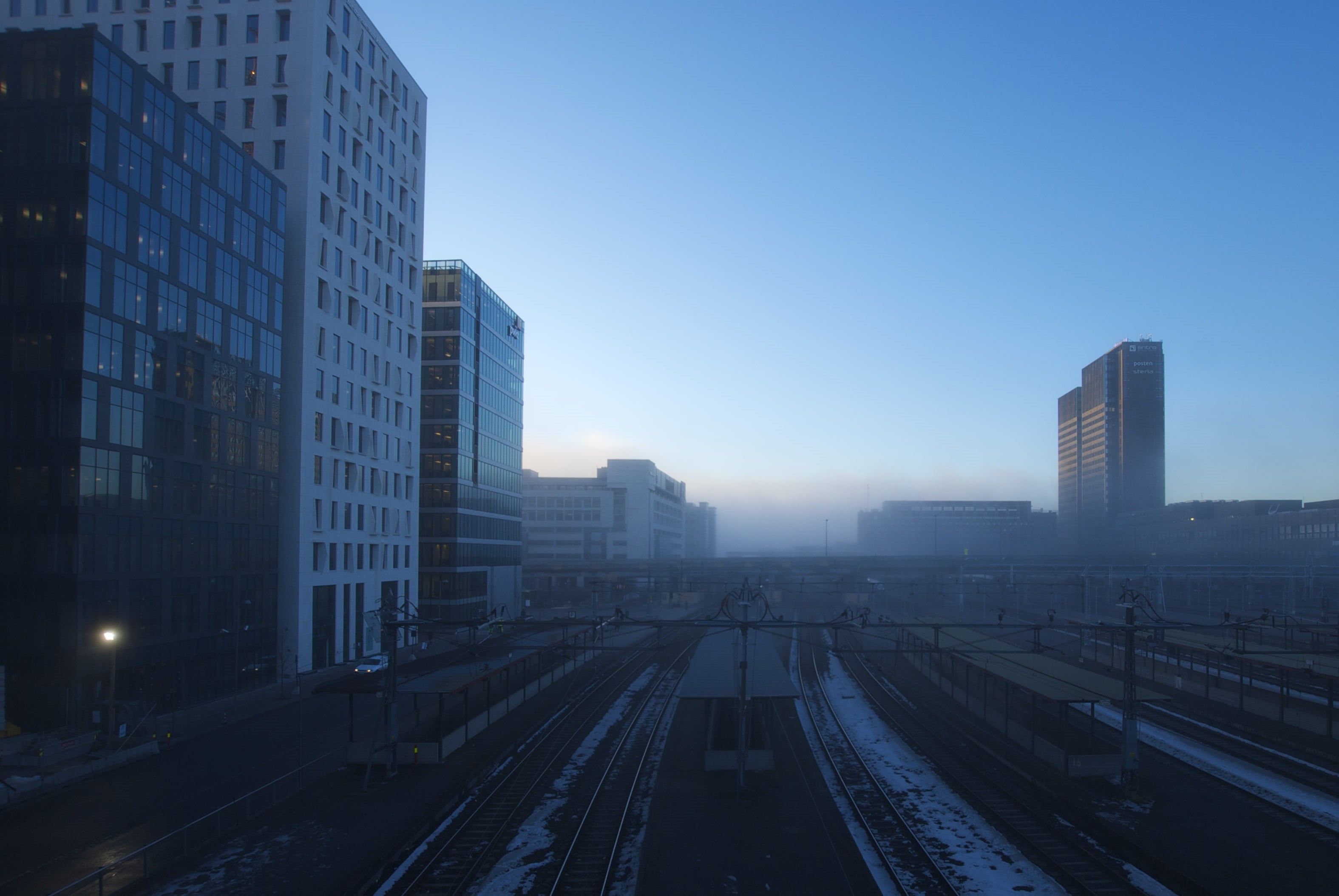 winter, cityscape, minimalistic, RAW, cool, city Life, railroad Track, skyscraper, city, modern, business, daytime, beautiful, urban Scene, travel, sky, HD Wallpaper